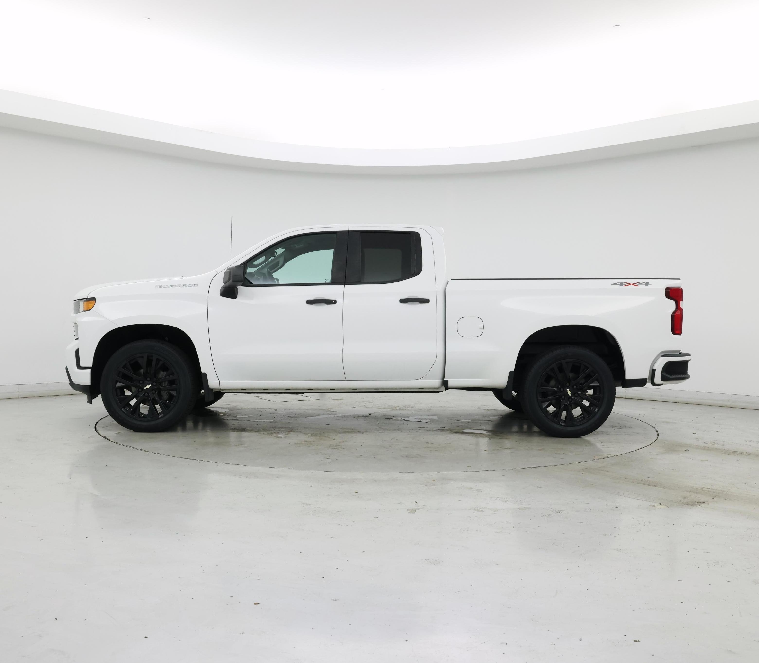 Thumbnail: 2020 Chevrolet Silverado 1500 - 3