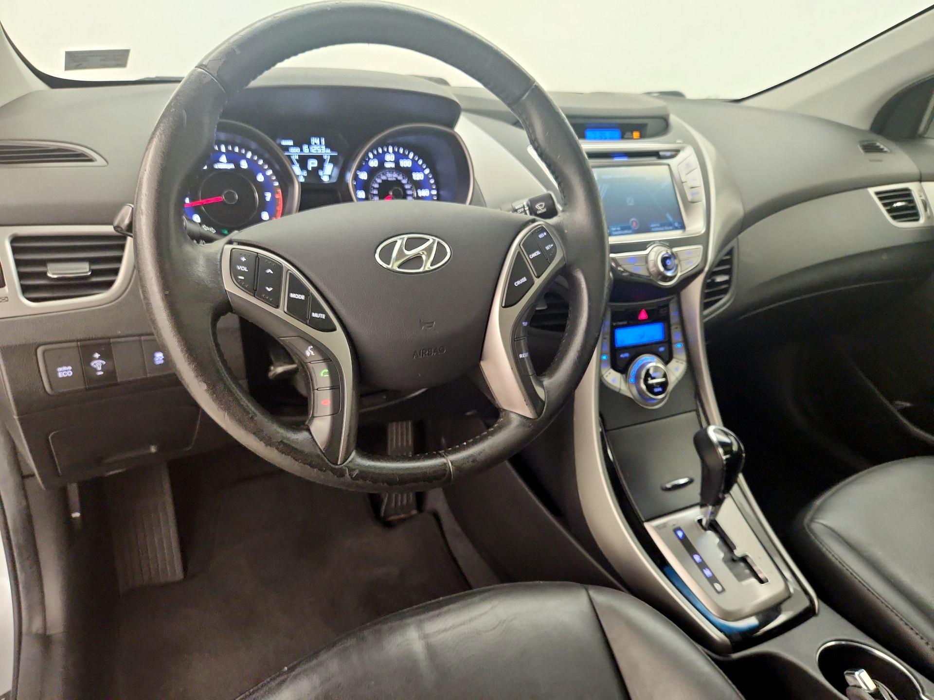 Thumbnail: 2013 Hyundai Elantra - 9