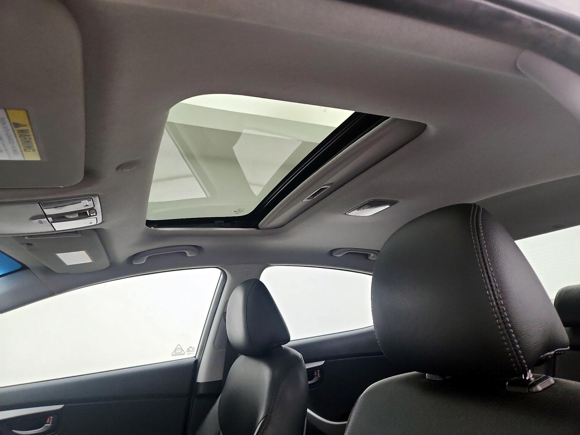 Thumbnail: 2013 Hyundai Elantra - 20