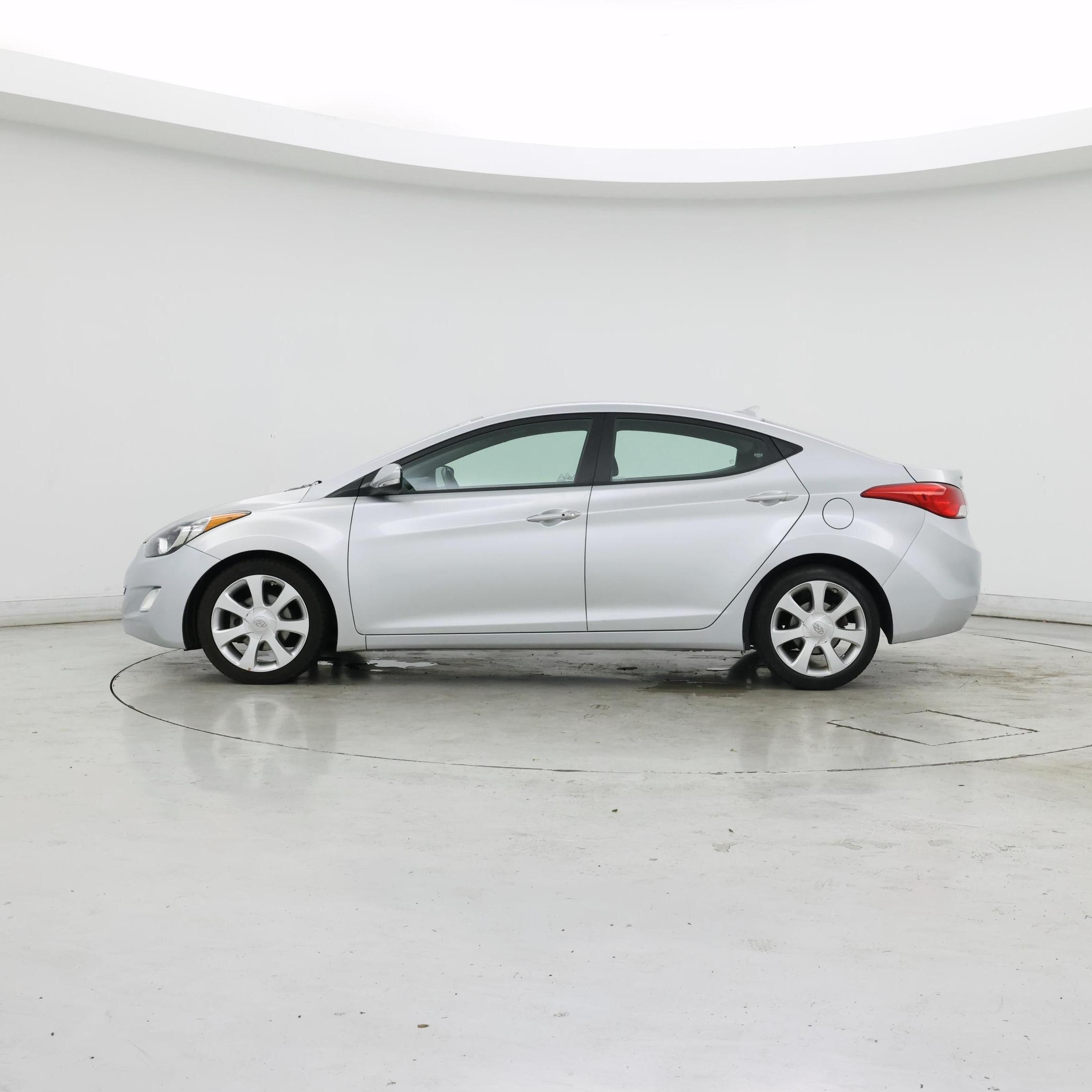 Thumbnail: 2013 Hyundai Elantra - 3