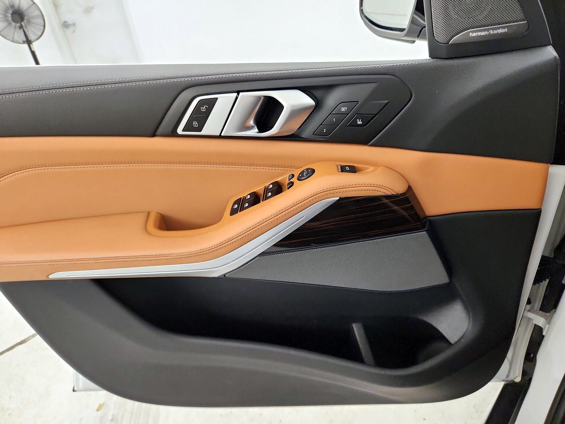 Thumbnail: 2021 BMW X5 - 12