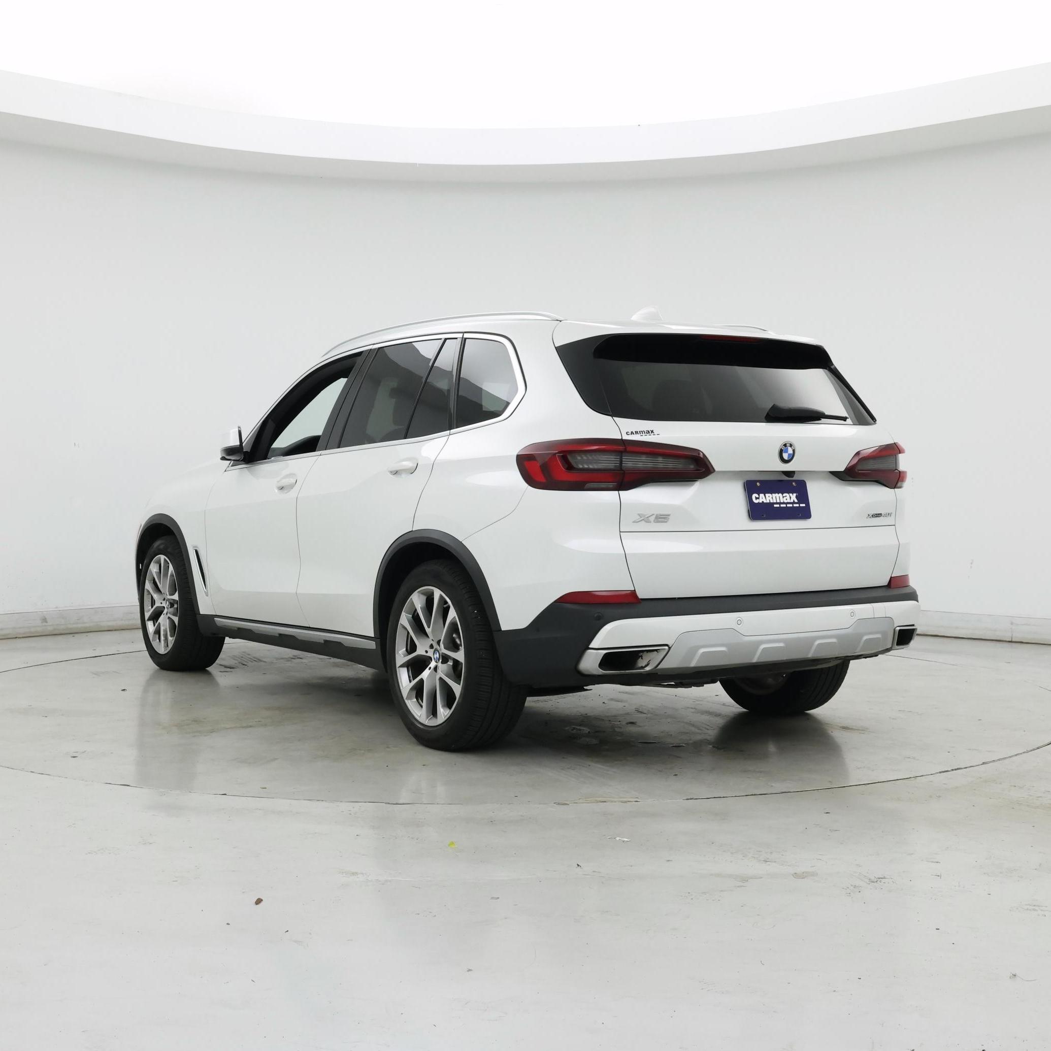 Thumbnail: 2021 BMW X5 - 2