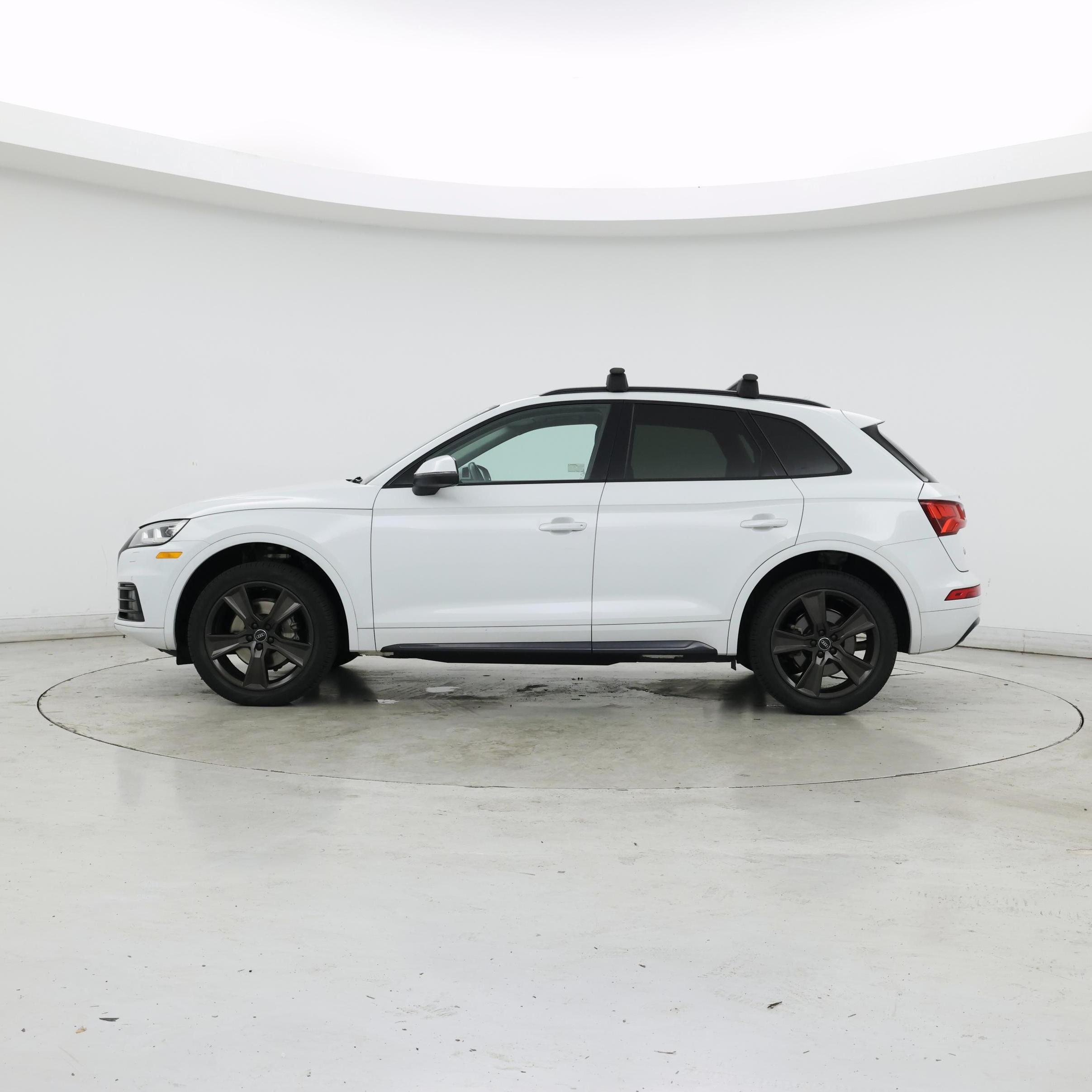 Thumbnail: 2019 Audi Q5 - 3