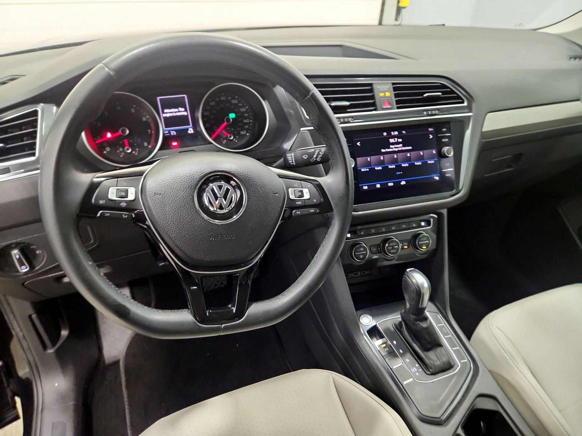 Thumbnail: 2020 Volkswagen Tiguan - 9