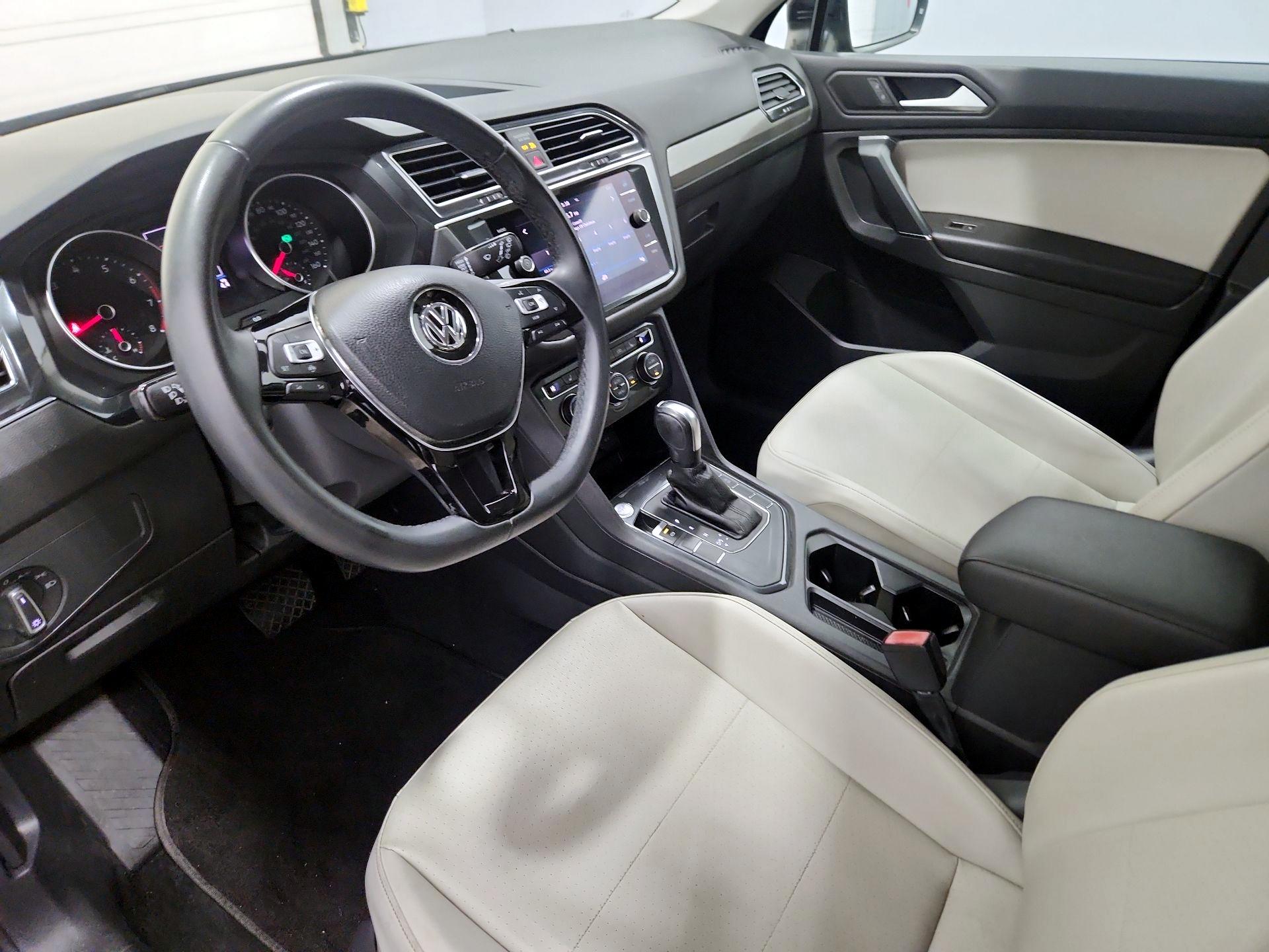 Thumbnail: 2020 Volkswagen Tiguan - 11