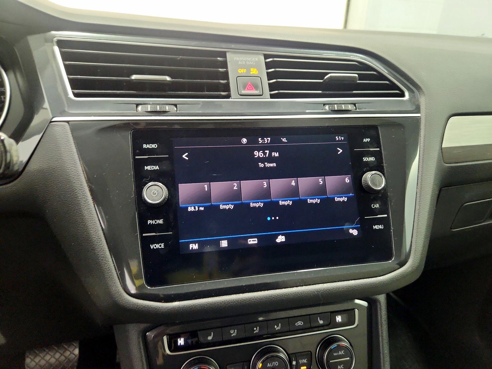 Thumbnail: 2020 Volkswagen Tiguan - 15