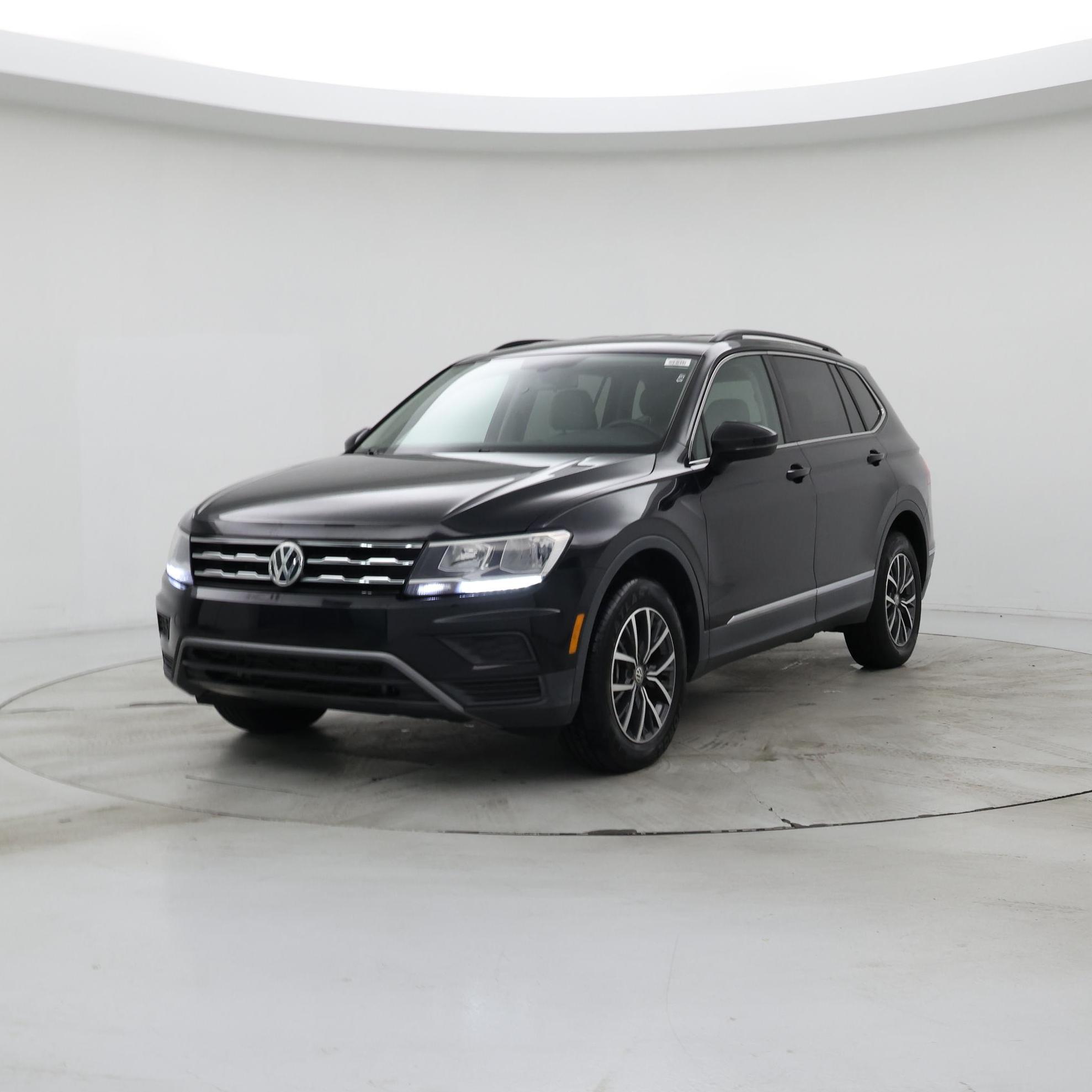 Thumbnail: 2020 Volkswagen Tiguan - 4
