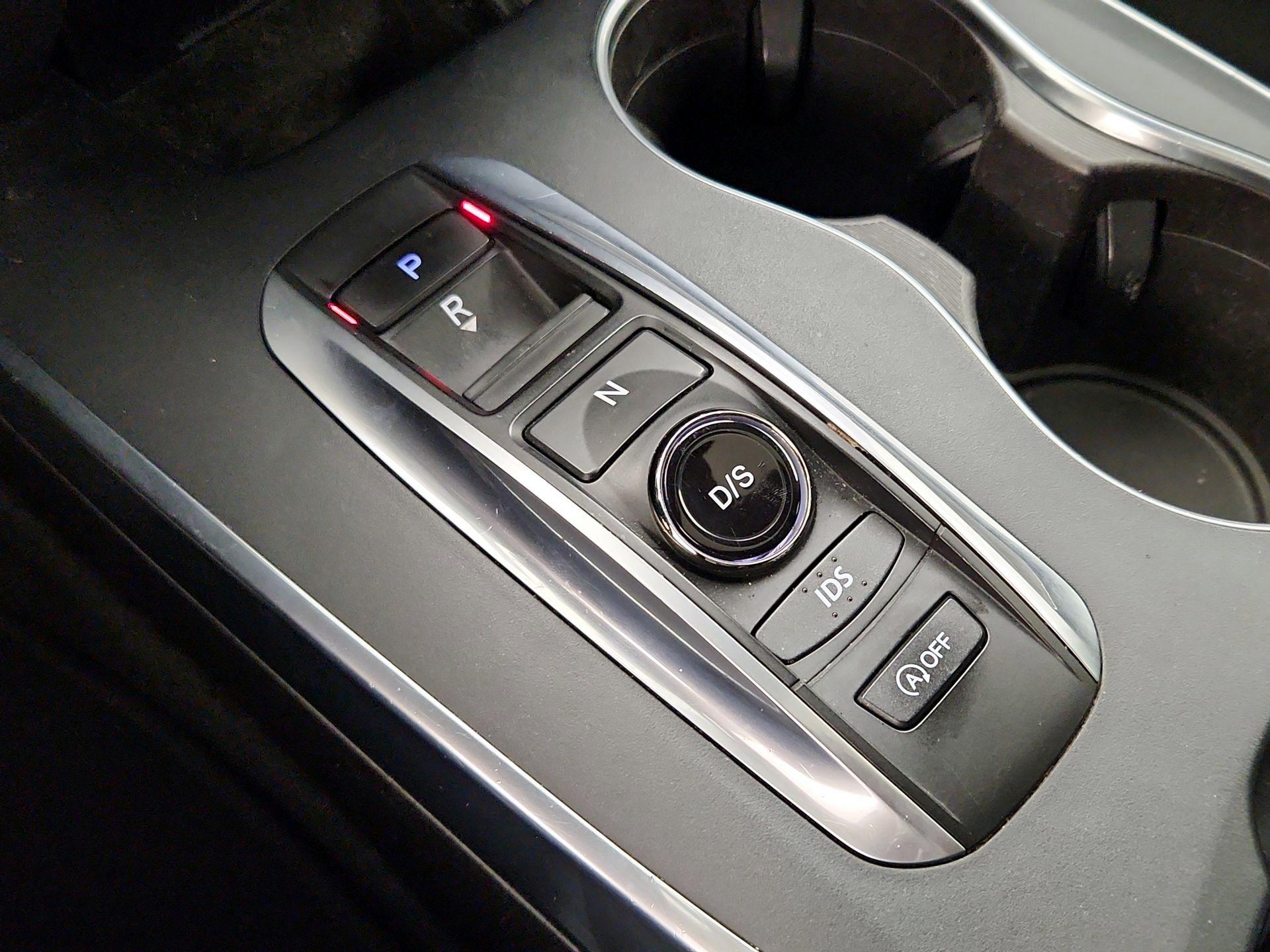 Thumbnail: 2016 Acura MDX - 18