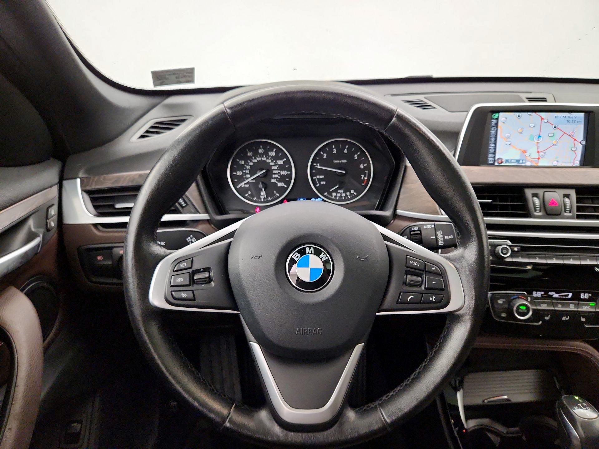Thumbnail: 2016 BMW X1 - 10