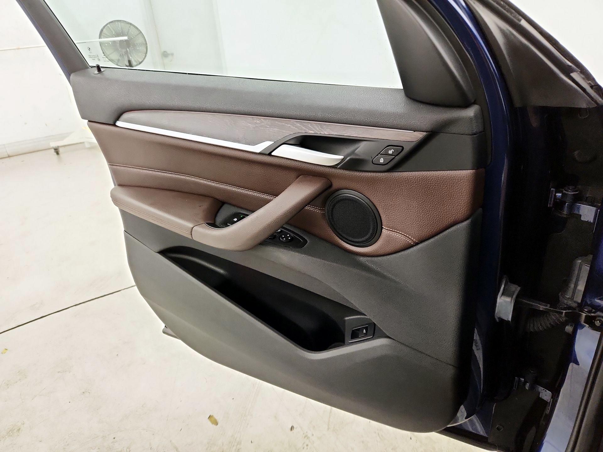 Thumbnail: 2016 BMW X1 - 12
