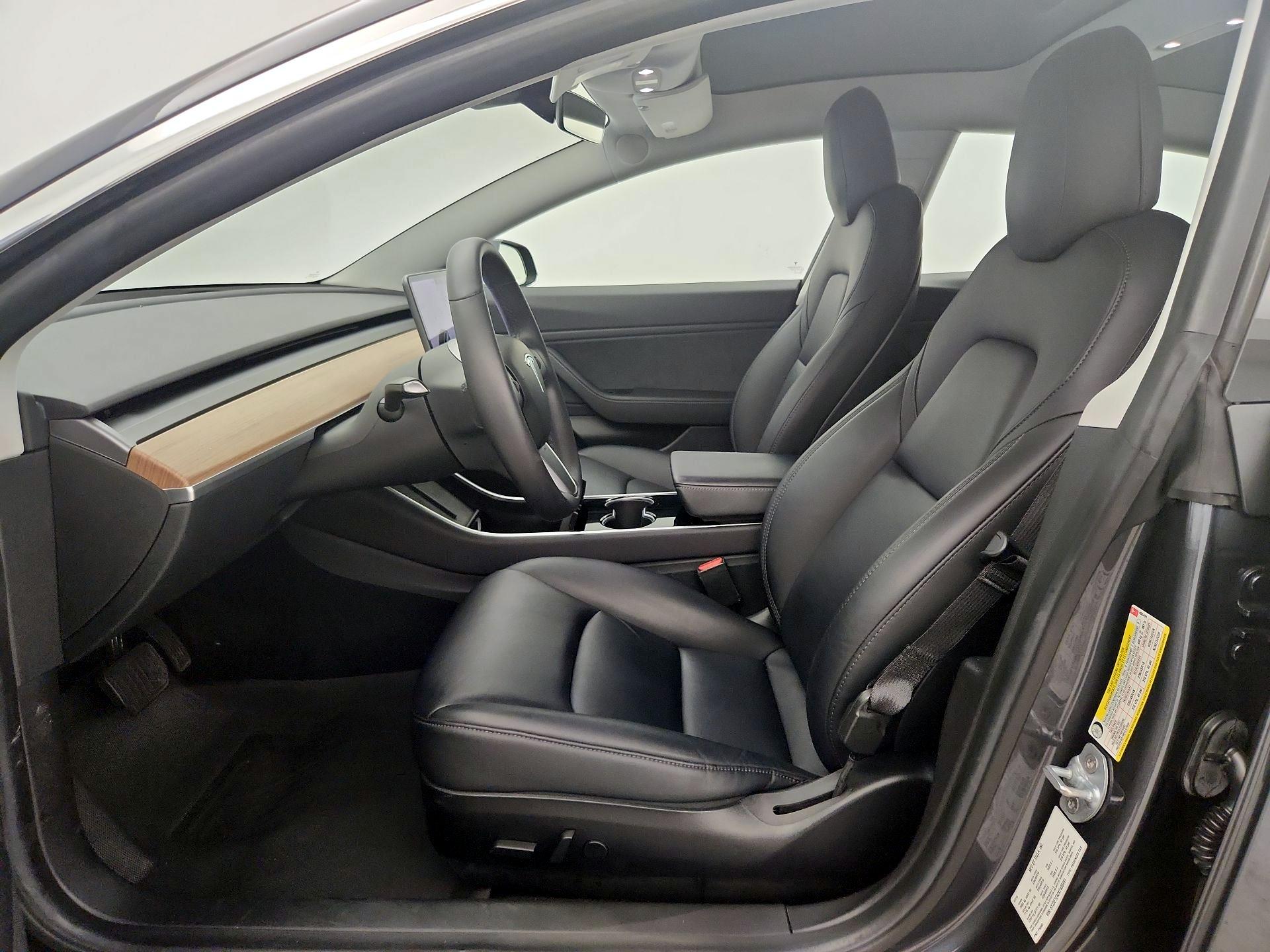 Thumbnail: 2019 Tesla Model 3 - 11