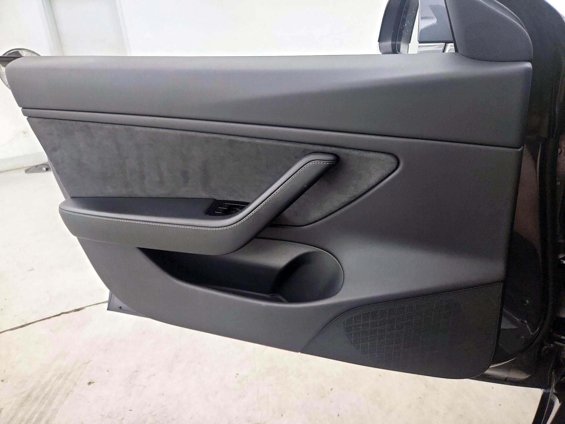 Thumbnail: 2019 Tesla Model 3 - 12