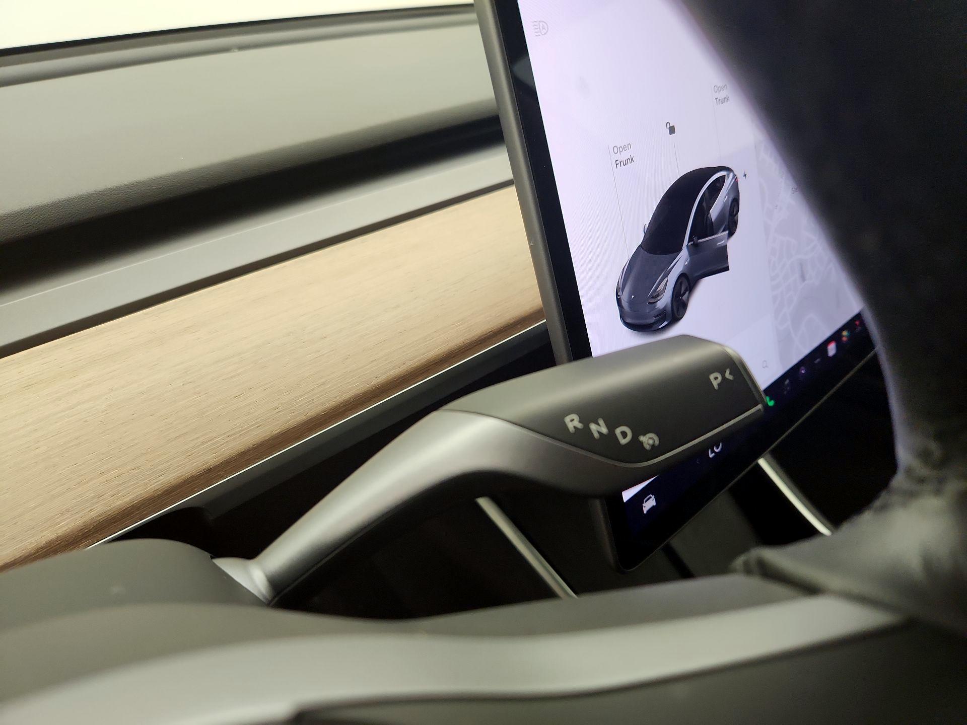 Thumbnail: 2019 Tesla Model 3 - 17