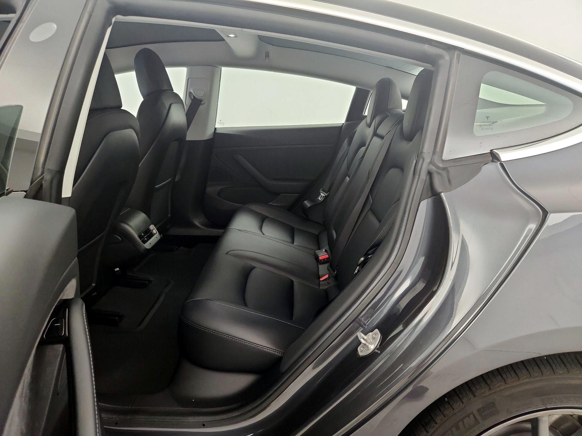 Thumbnail: 2019 Tesla Model 3 - 18