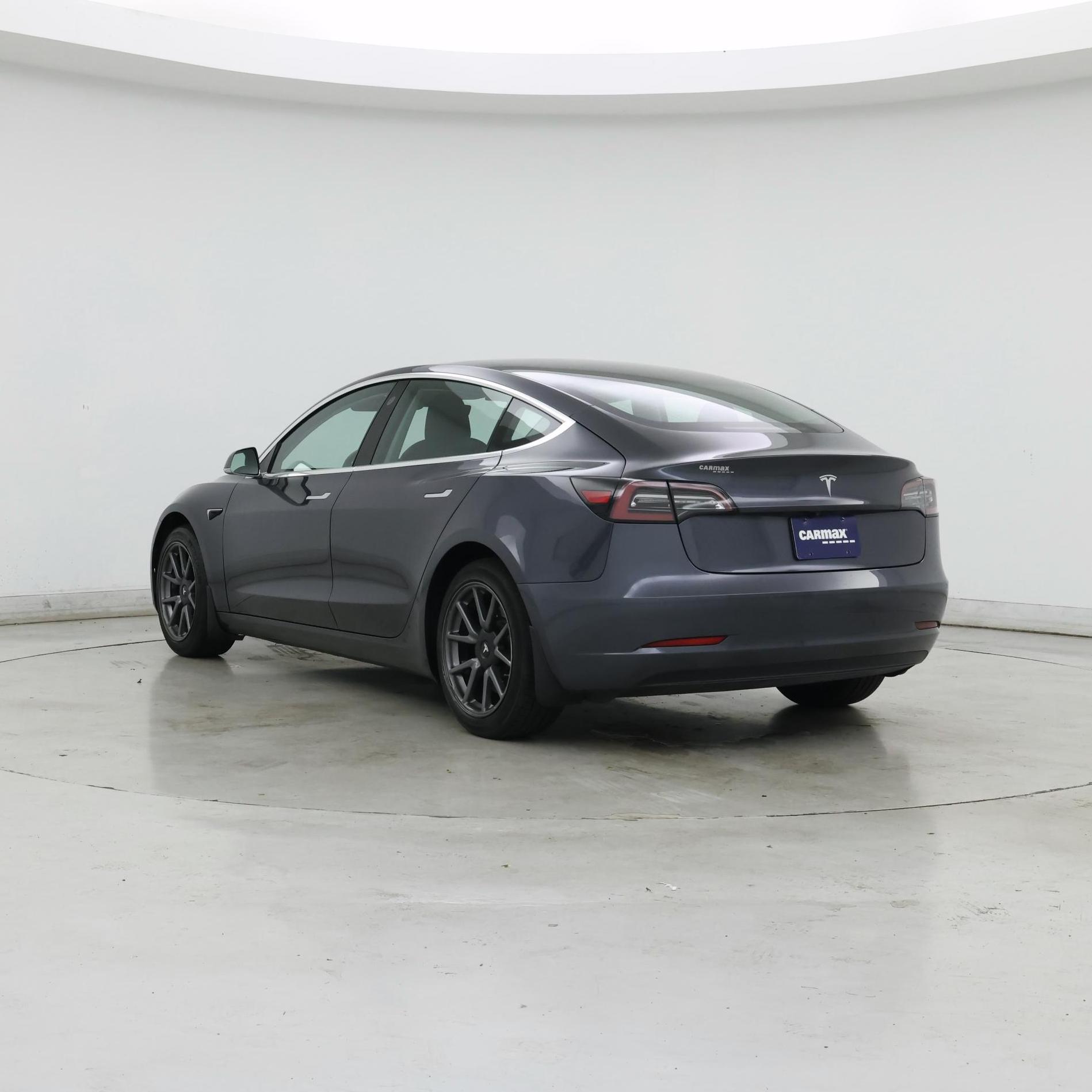 Thumbnail: 2019 Tesla Model 3 - 2