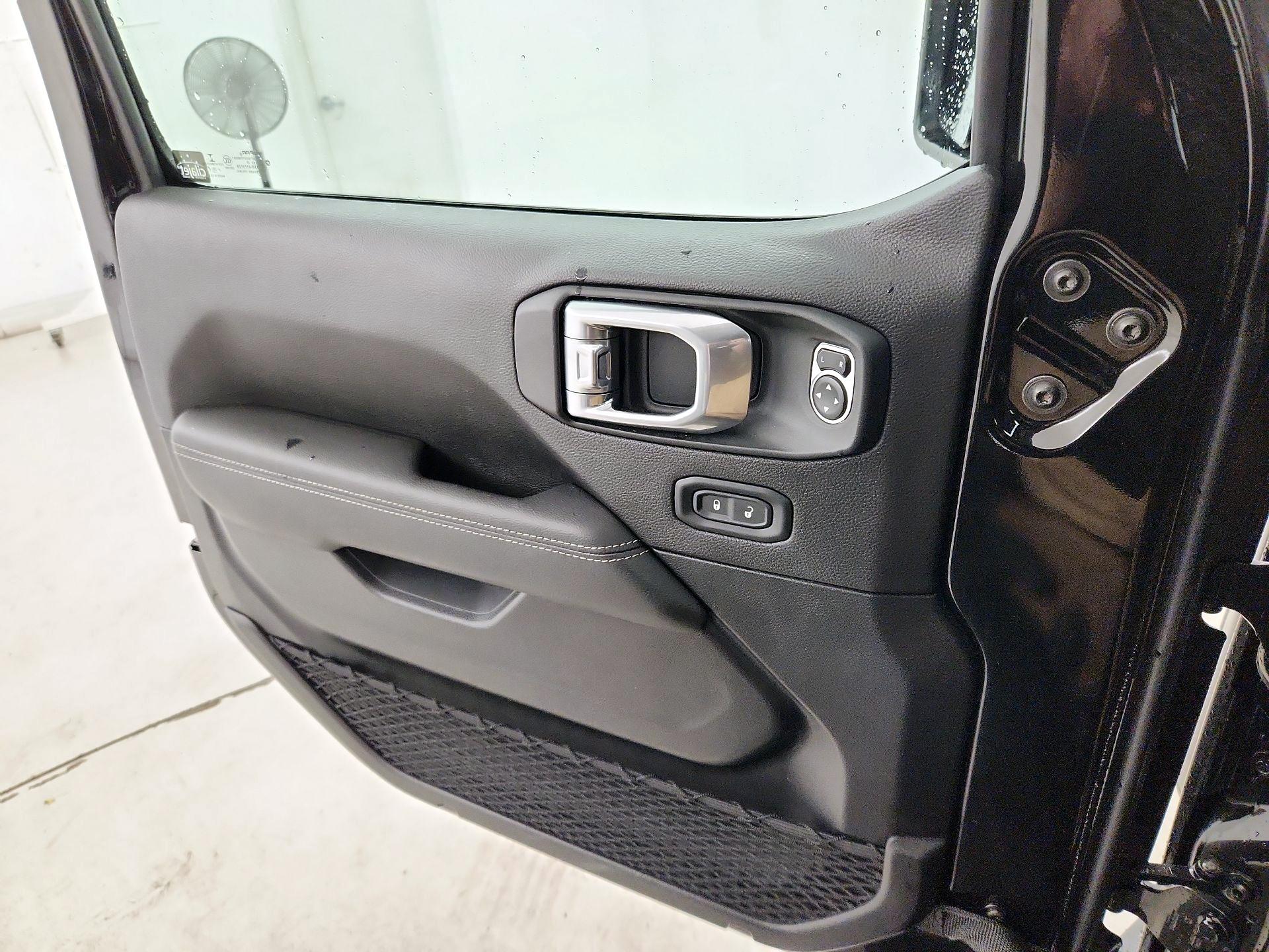 Thumbnail: 2021 Jeep Wrangler - 12
