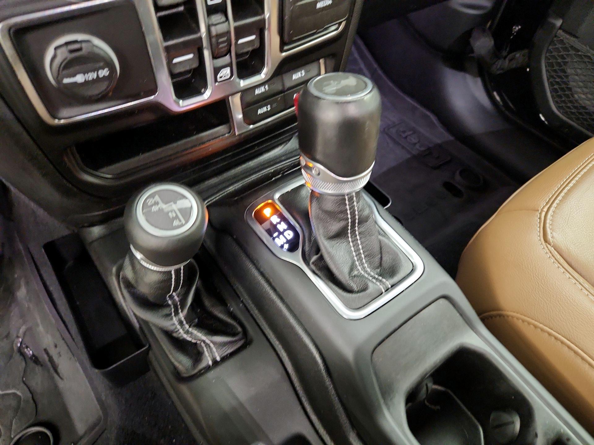 Thumbnail: 2021 Jeep Wrangler - 18