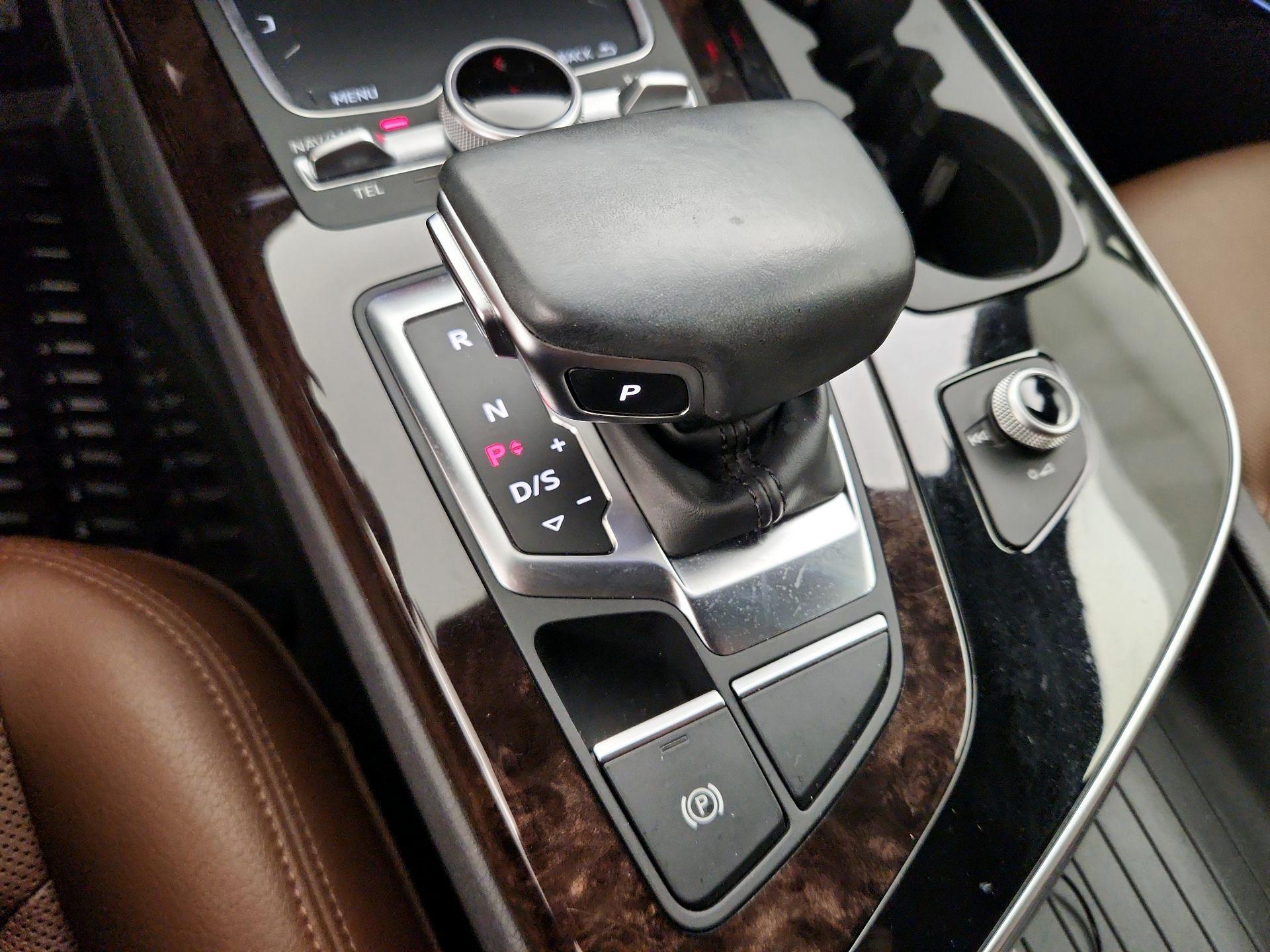 Thumbnail: 2017 Audi Q7 - 18