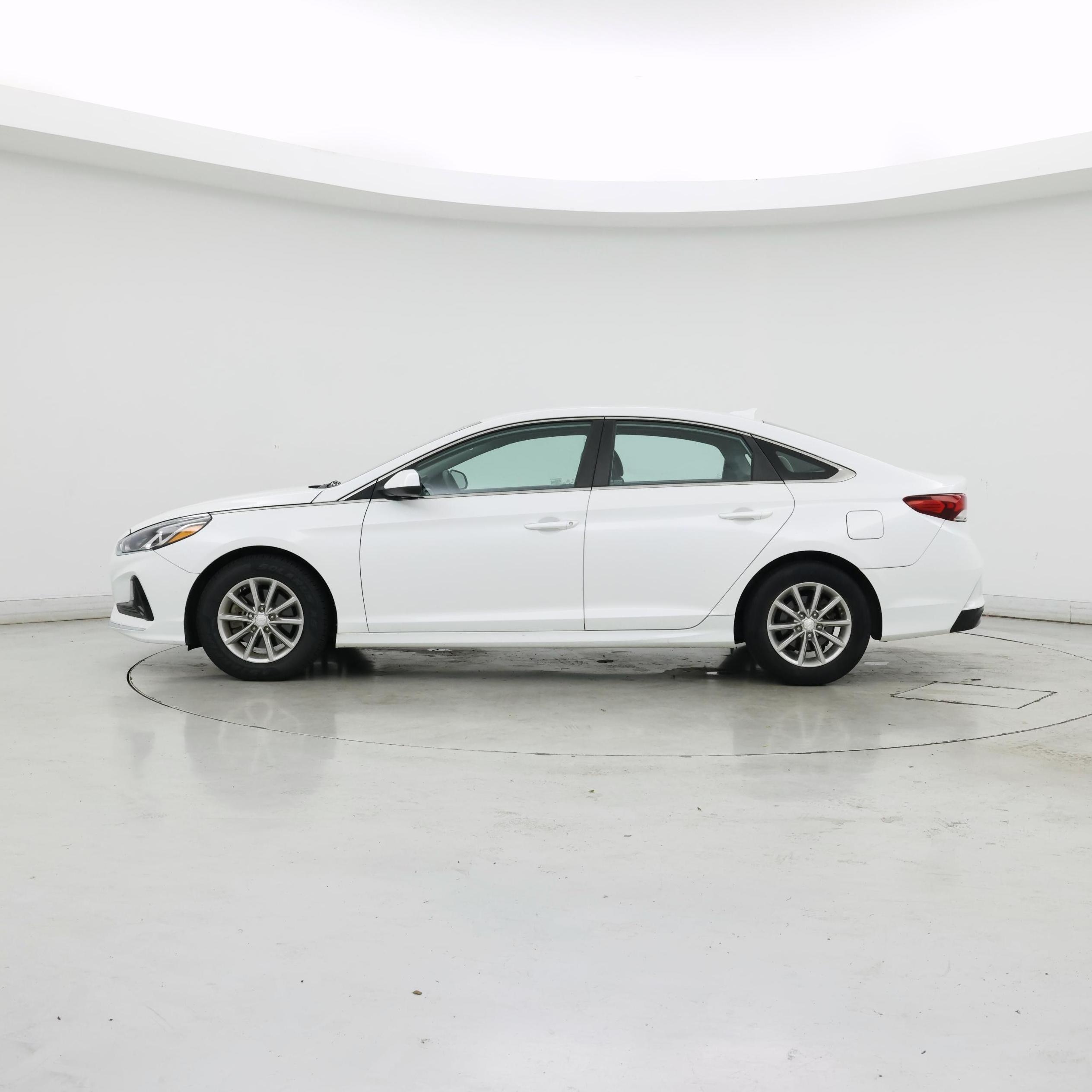 Thumbnail: 2018 Hyundai Sonata - 3
