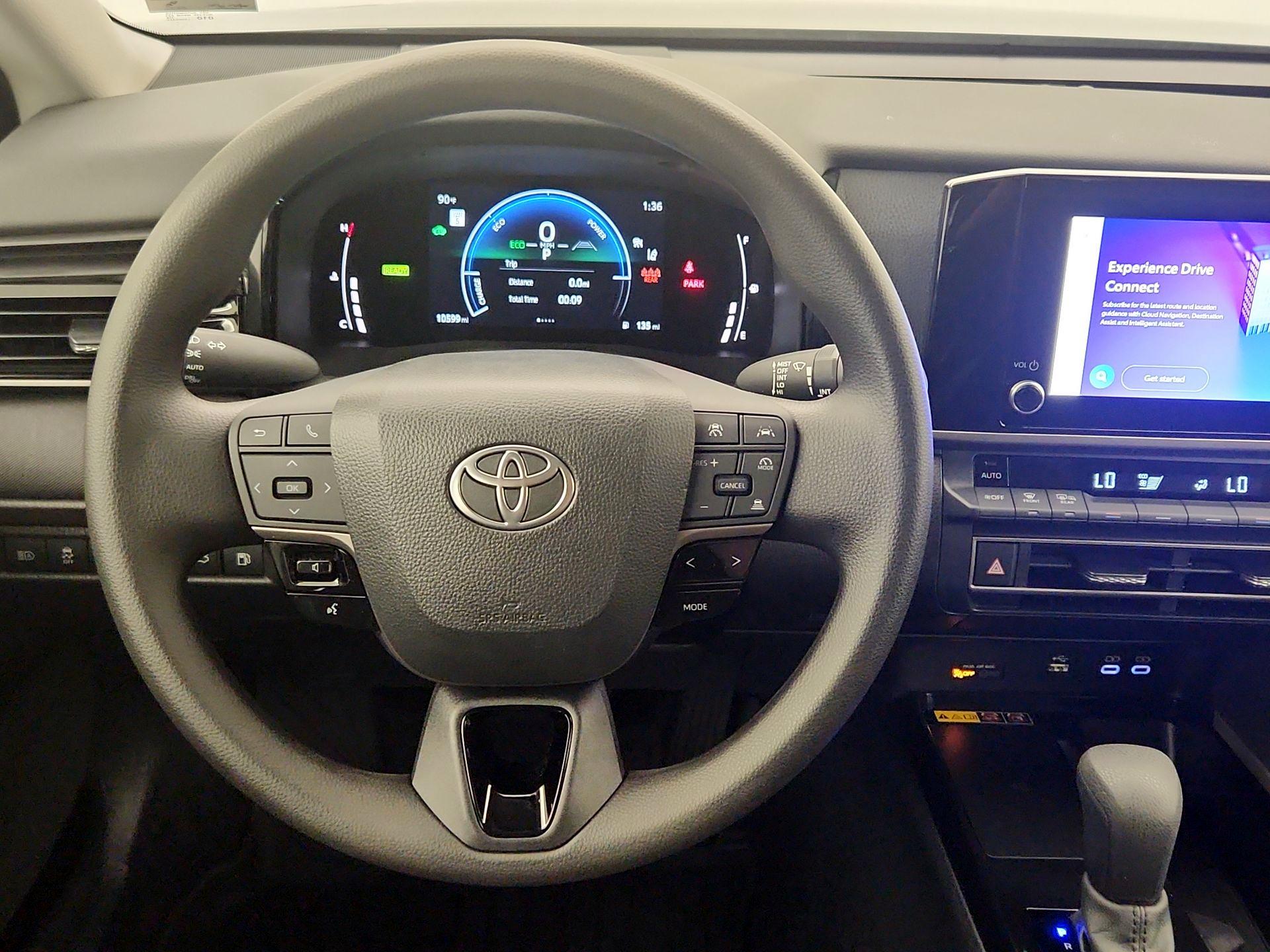 Thumbnail: 2025 Toyota Camry - 10