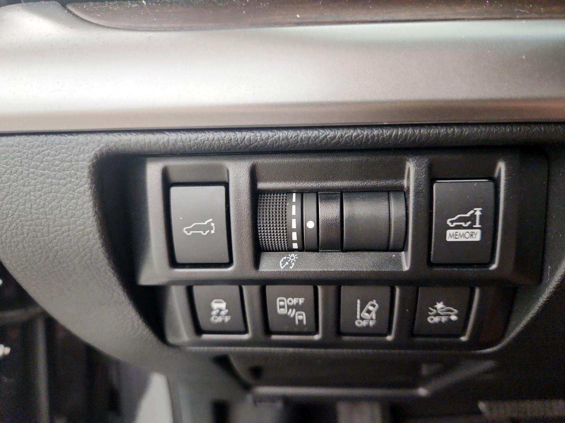 Thumbnail: 2019 Subaru Outback - 13