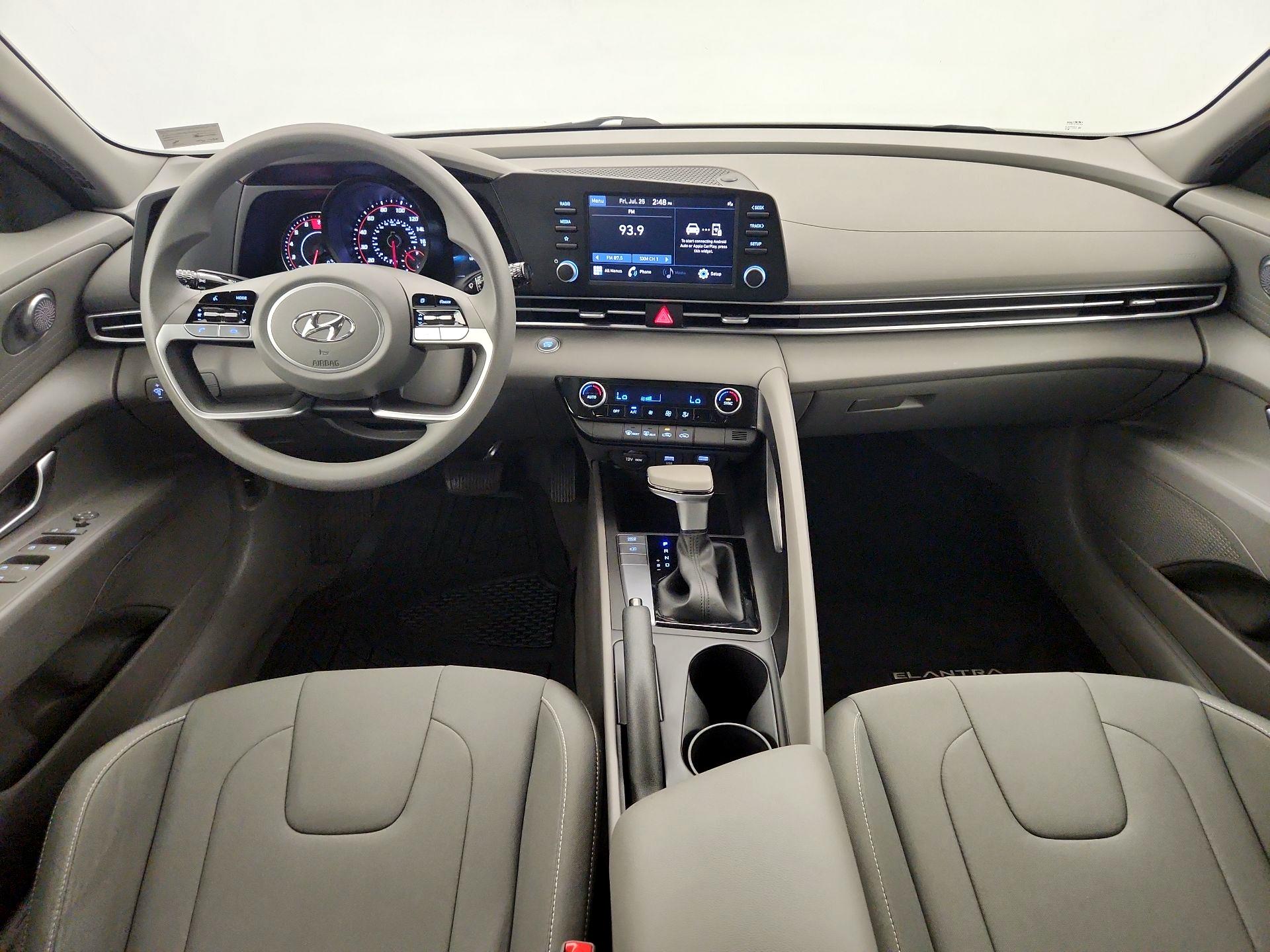 Thumbnail: 2023 Hyundai Elantra - 9