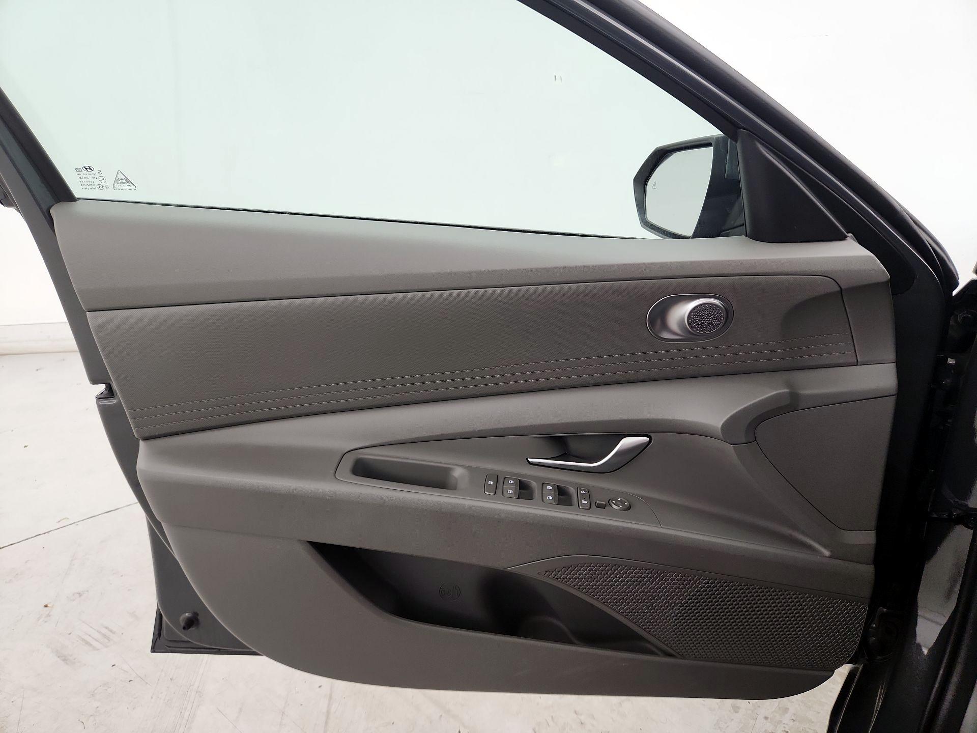 Thumbnail: 2023 Hyundai Elantra - 12
