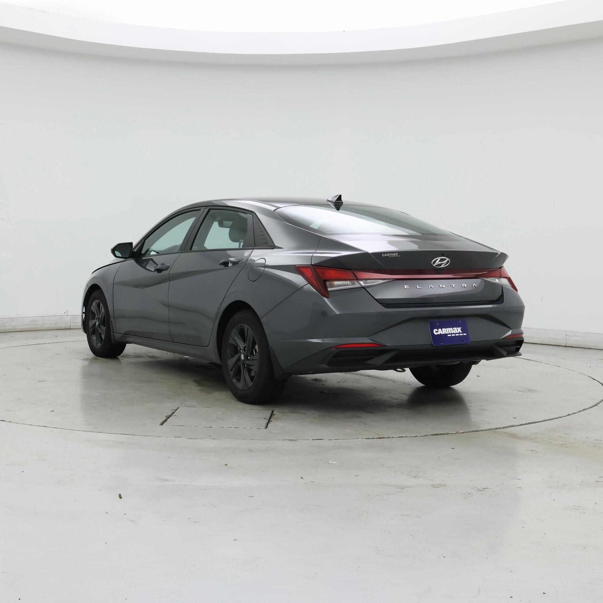 Thumbnail: 2023 Hyundai Elantra - 2