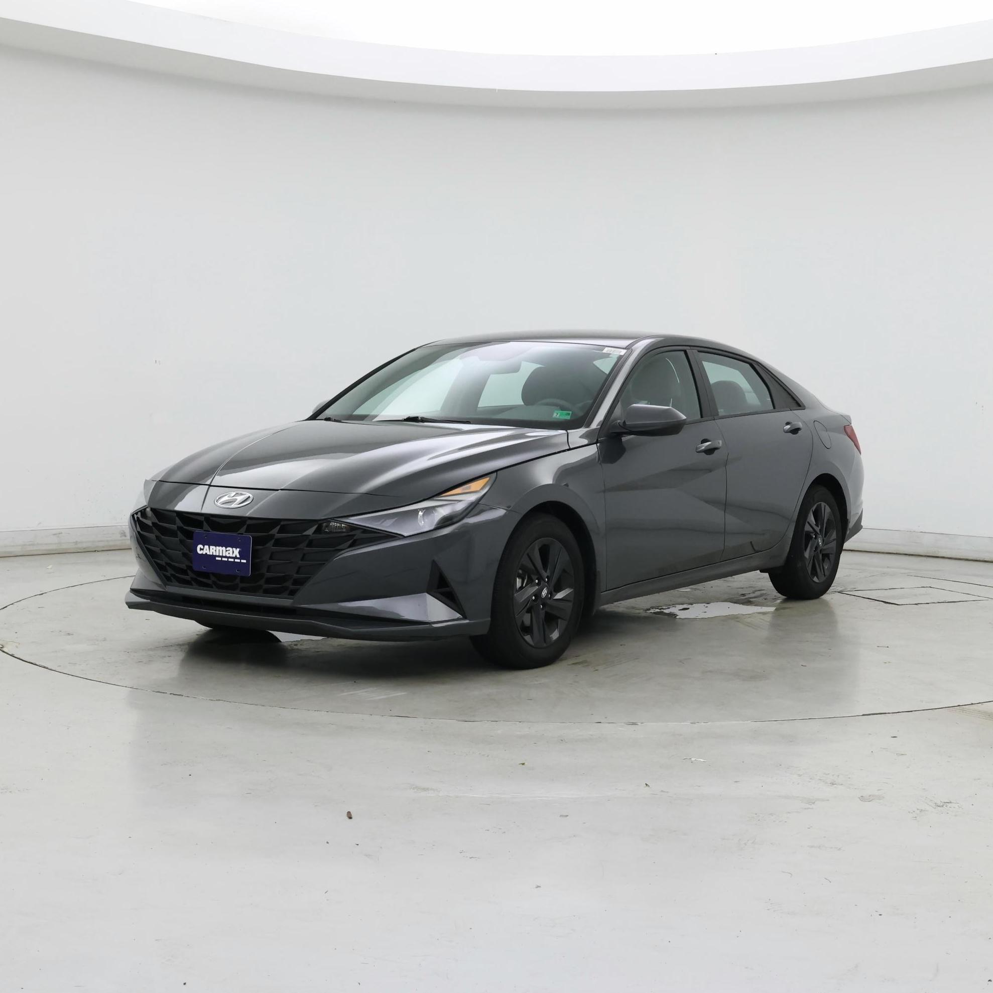Thumbnail: 2023 Hyundai Elantra - 4
