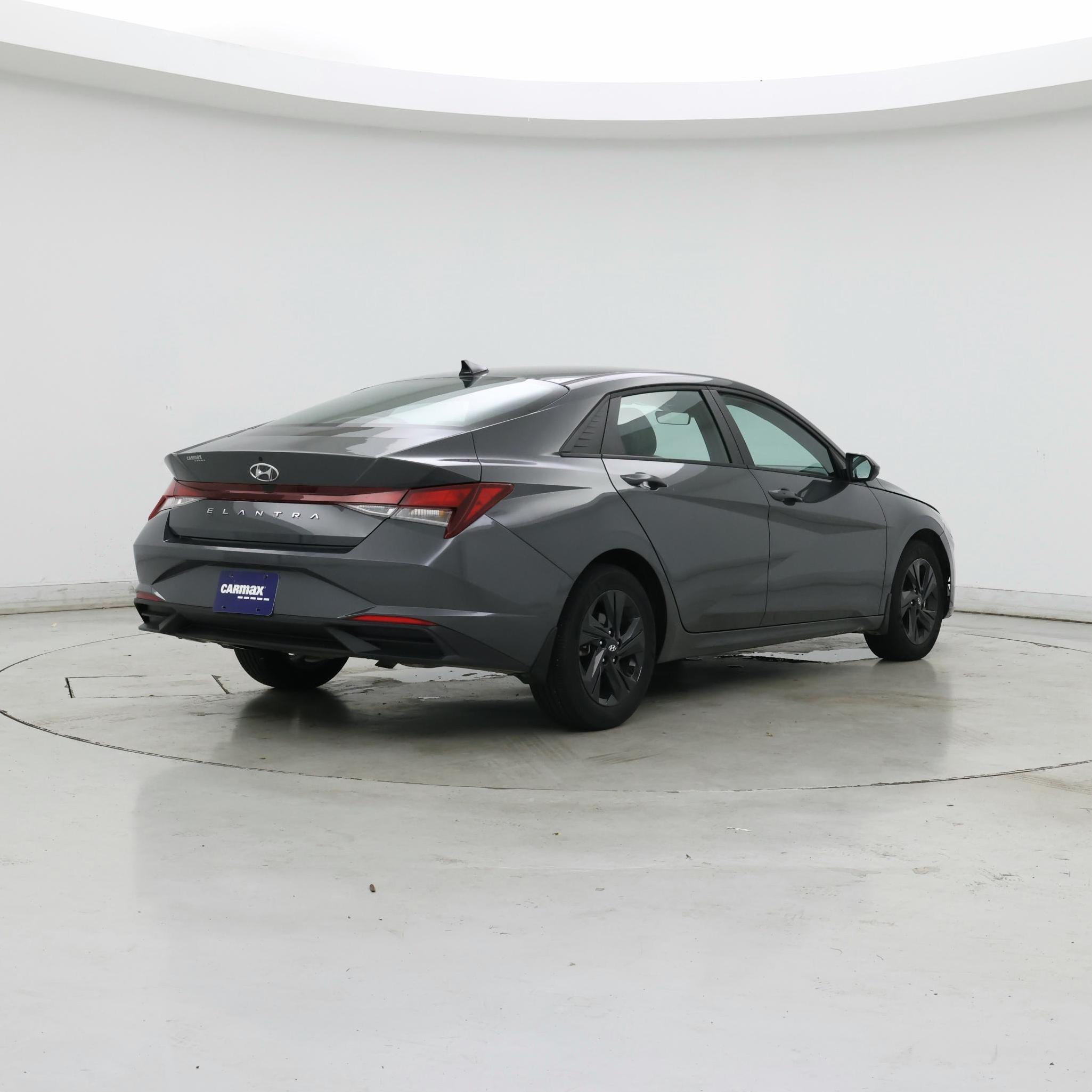 Thumbnail: 2023 Hyundai Elantra - 8