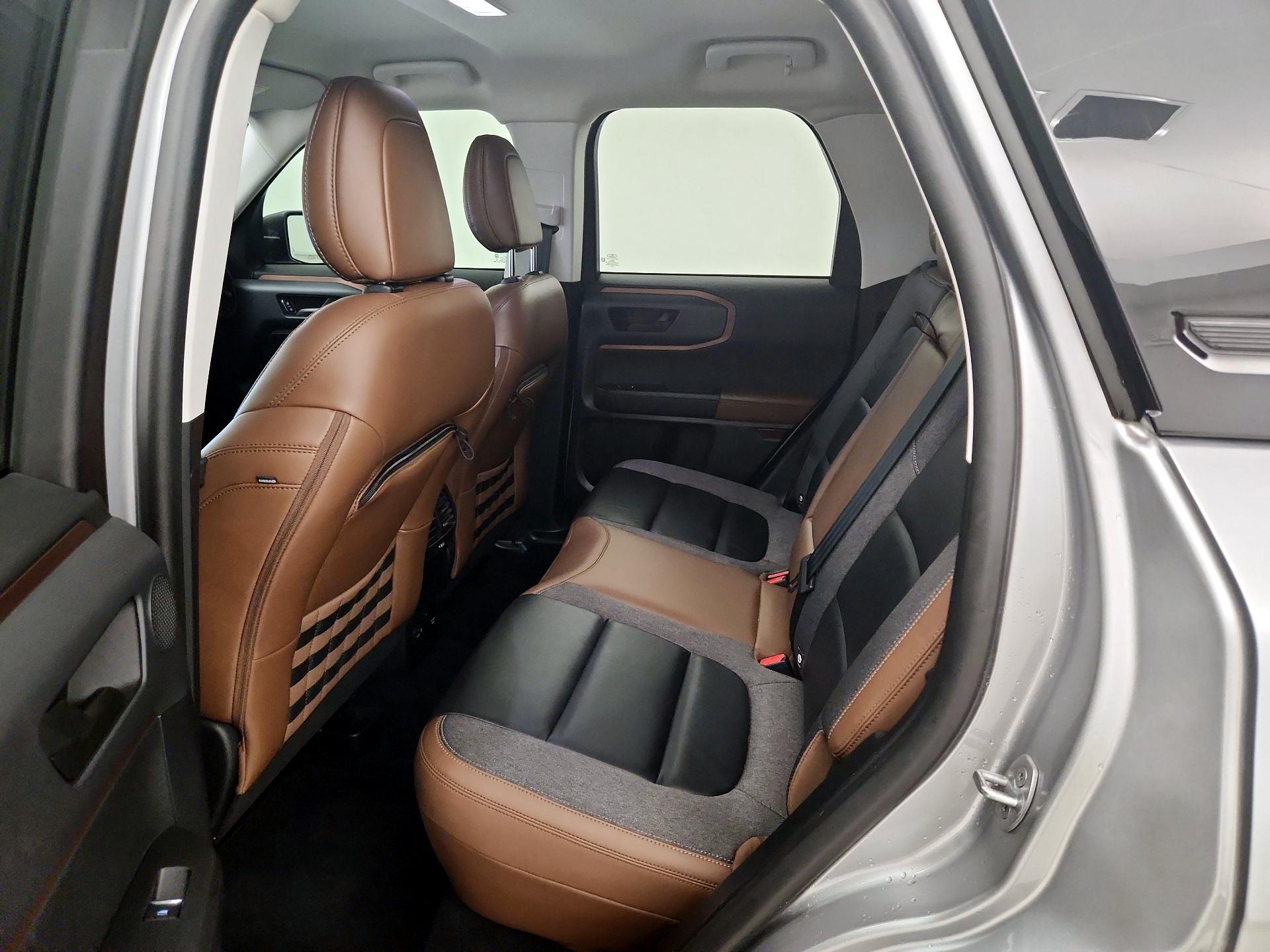 Thumbnail: 2022 Ford Bronco Sport - 19