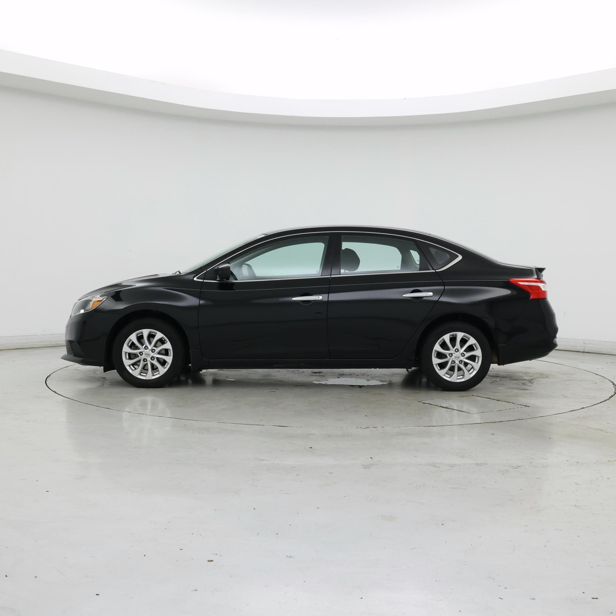 Thumbnail: 2019 Nissan Sentra - 3