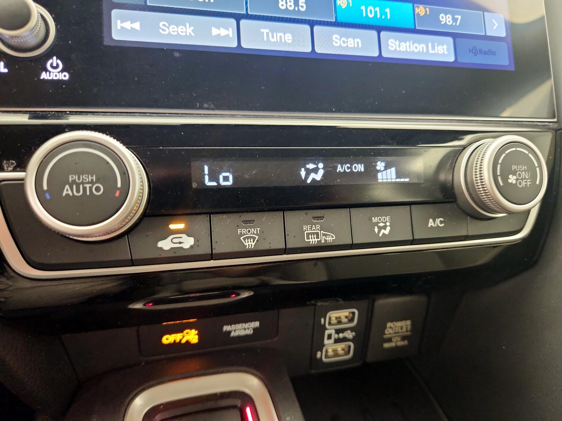 Thumbnail: 2020 Honda Insight - 16