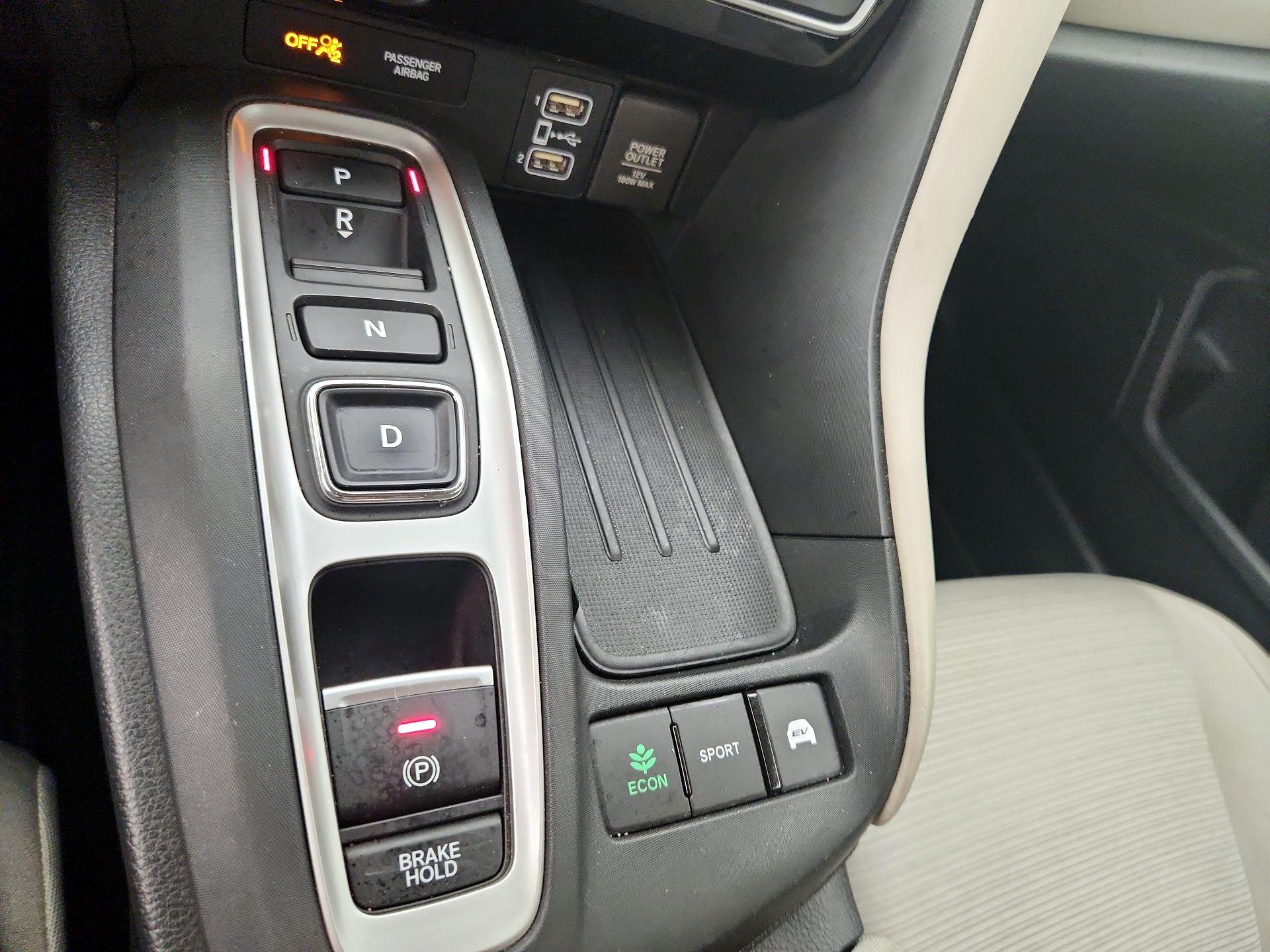 Thumbnail: 2020 Honda Insight - 17