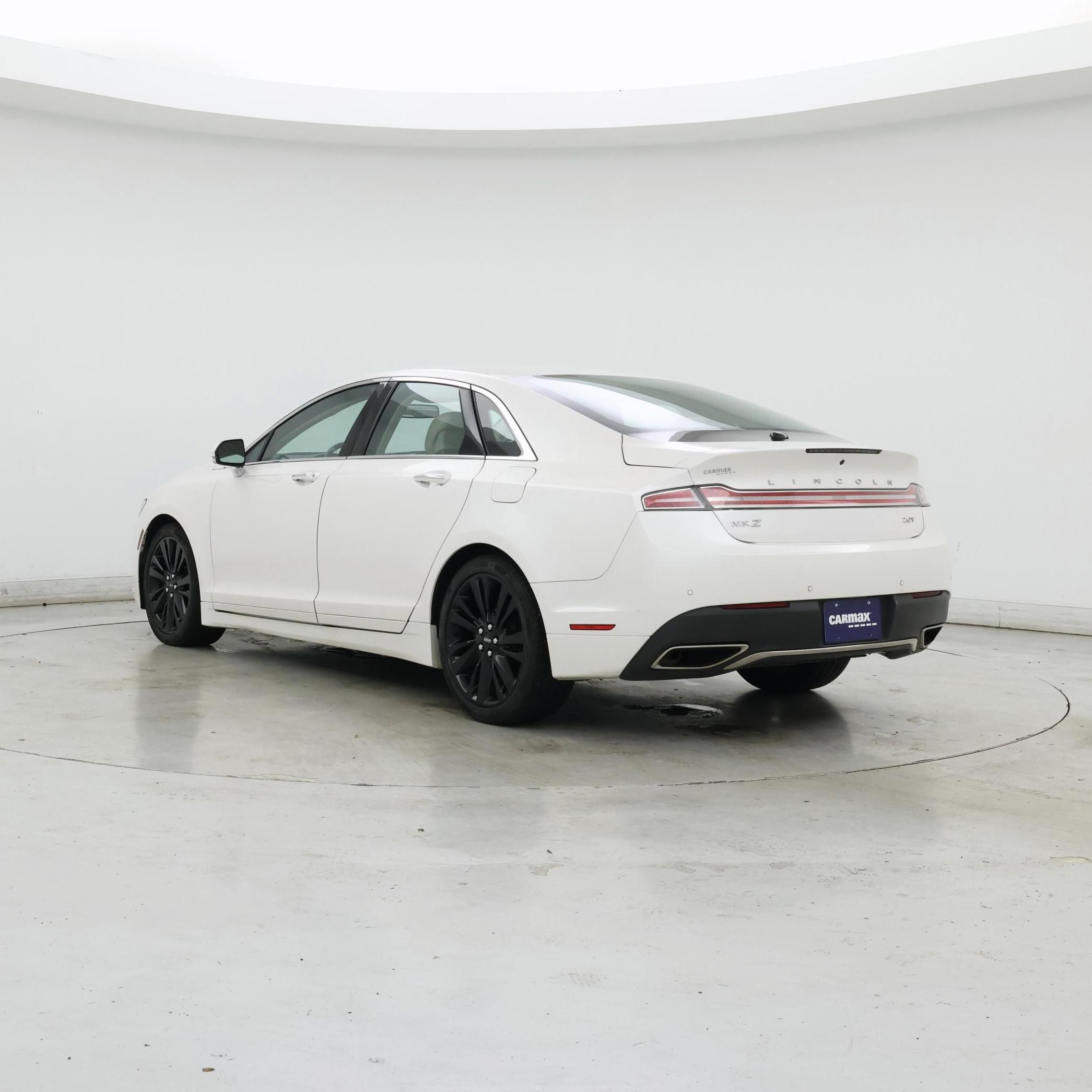 Thumbnail: 2017 Lincoln MKZ - 2