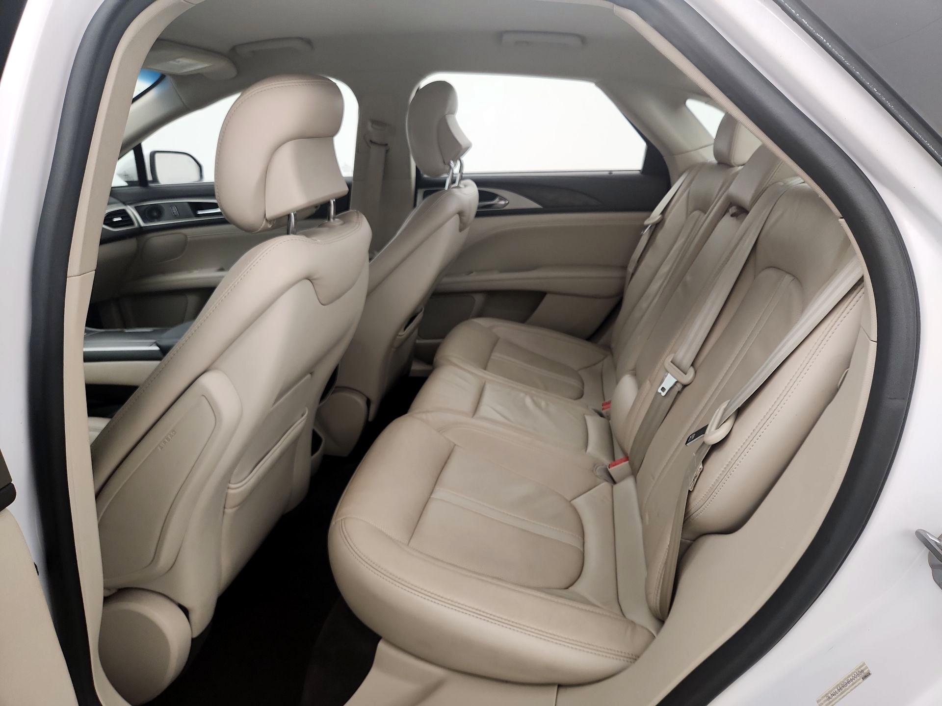 Thumbnail: 2017 Lincoln MKZ - 20