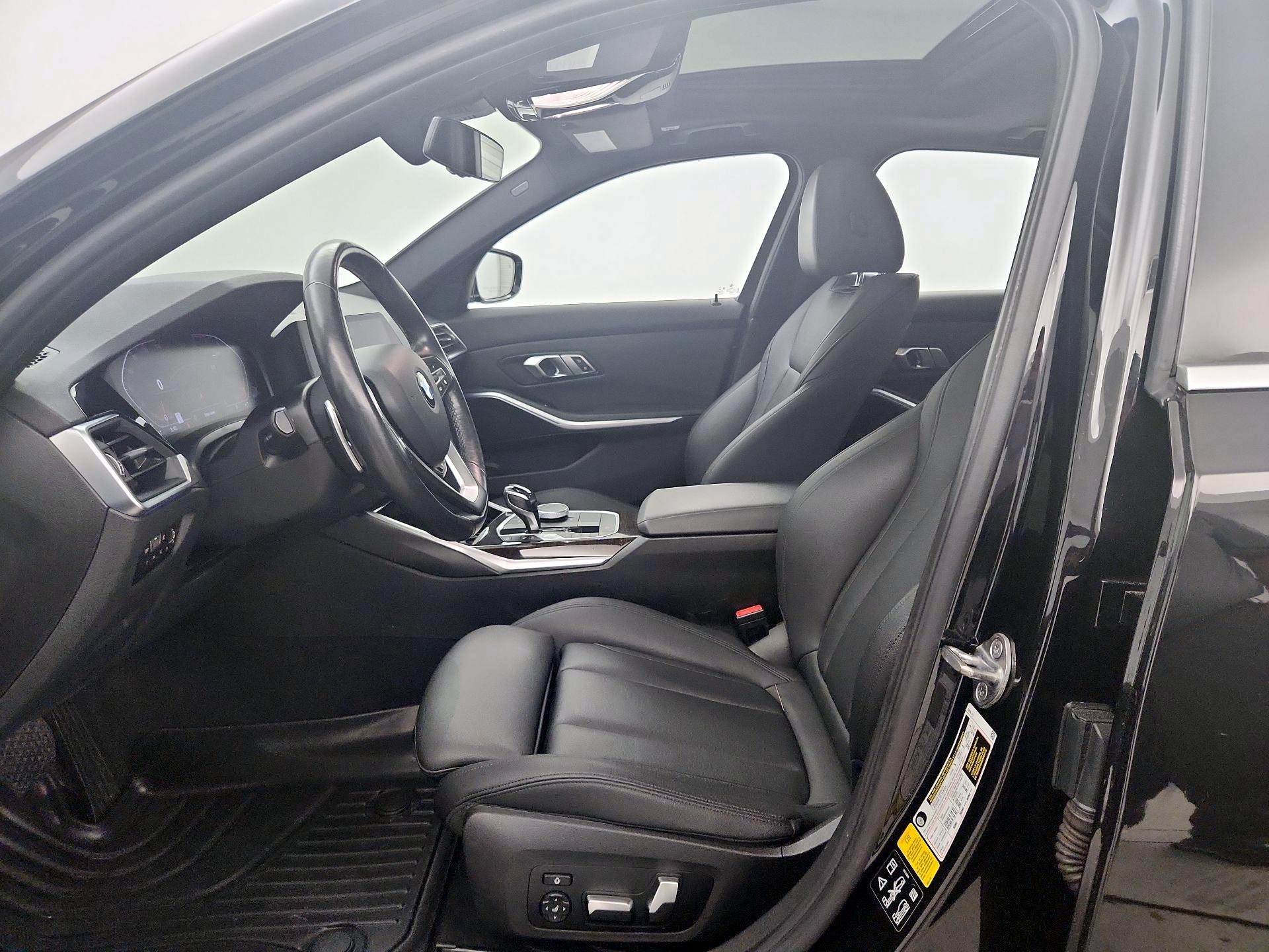 Thumbnail: 2019 BMW 3 Series - 11