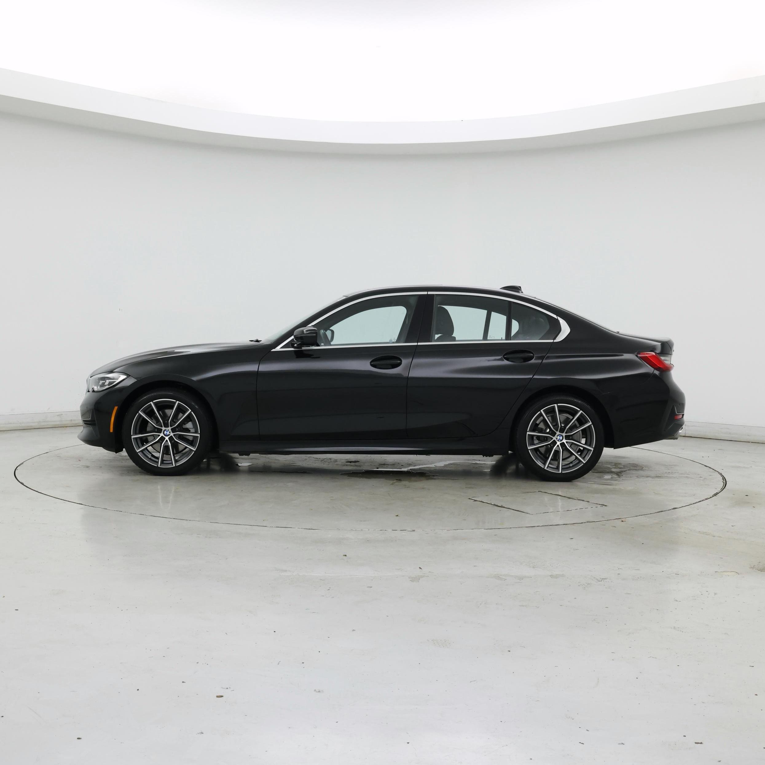 Thumbnail: 2019 BMW 3 Series - 3