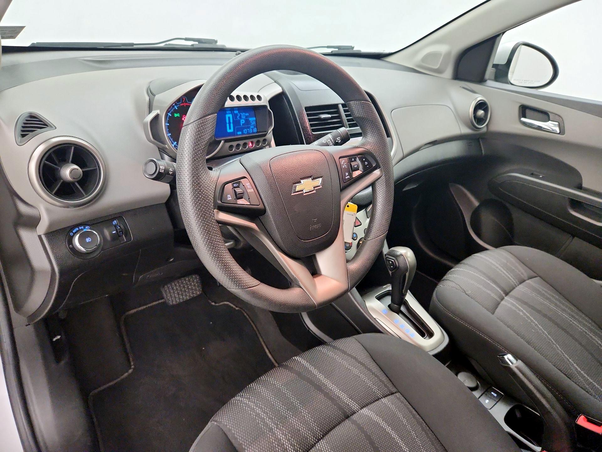 Thumbnail: 2016 Chevrolet Sonic - 9