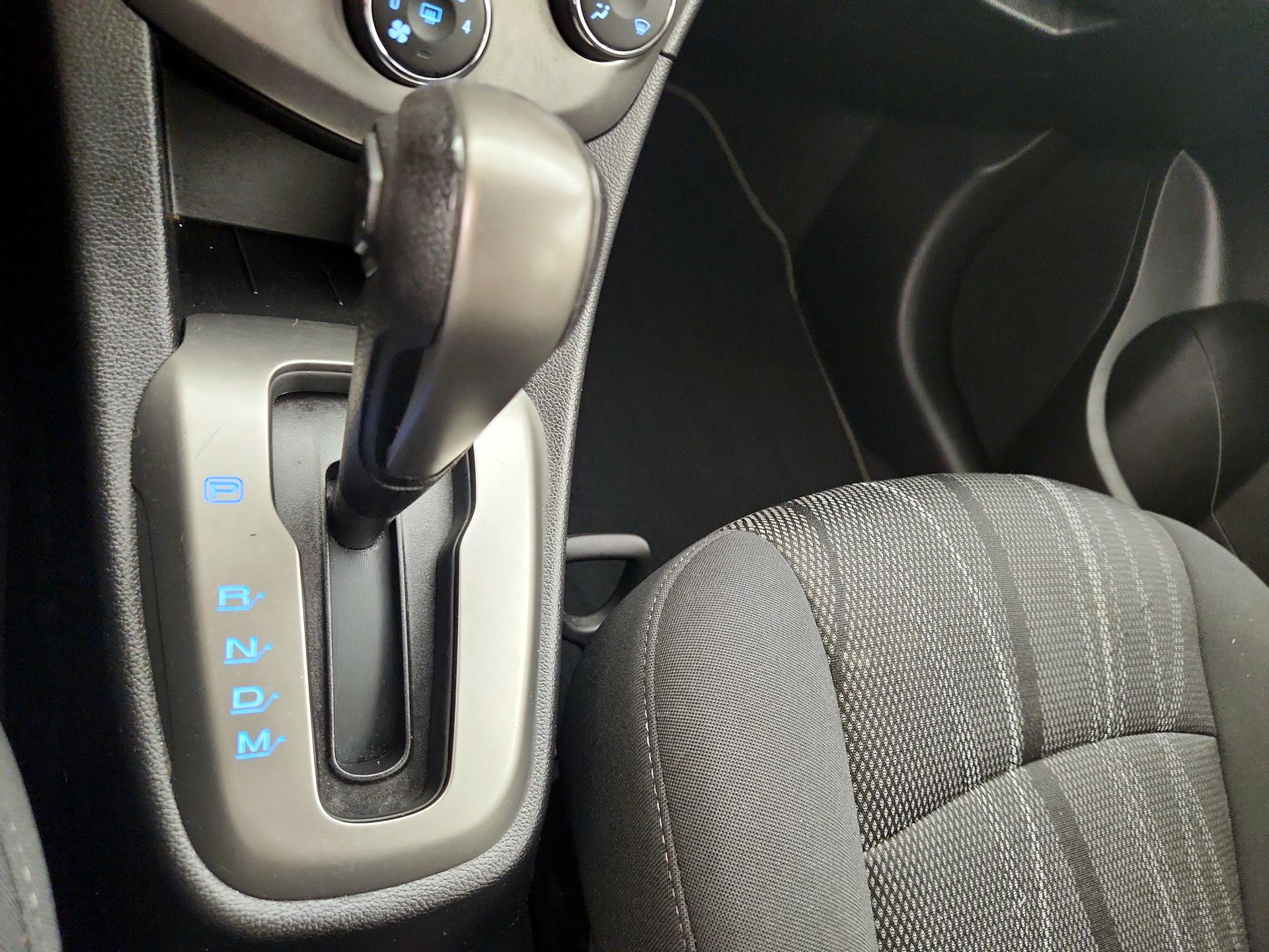 Thumbnail: 2016 Chevrolet Sonic - 16