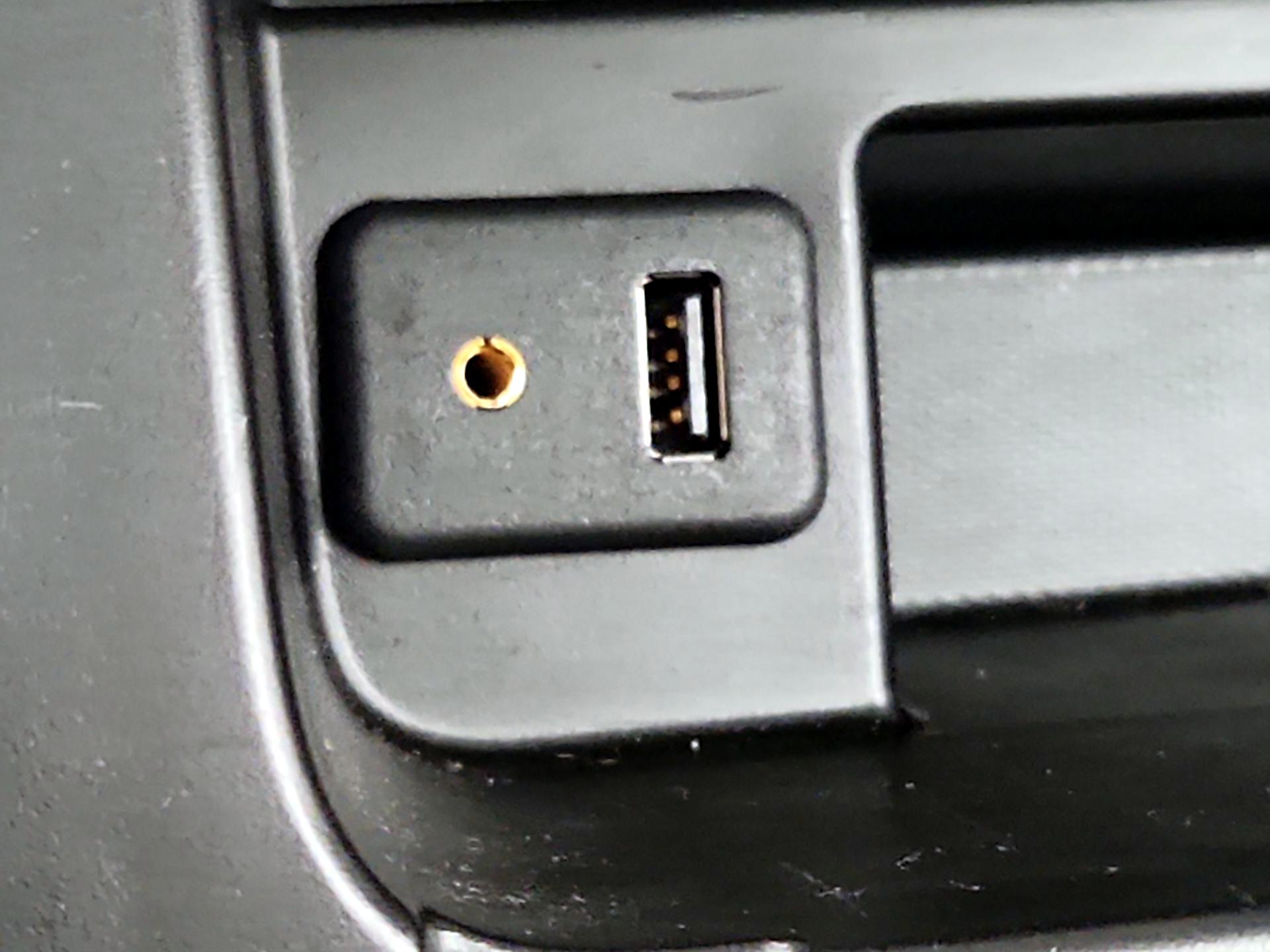 Thumbnail: 2016 Chevrolet Sonic - 17