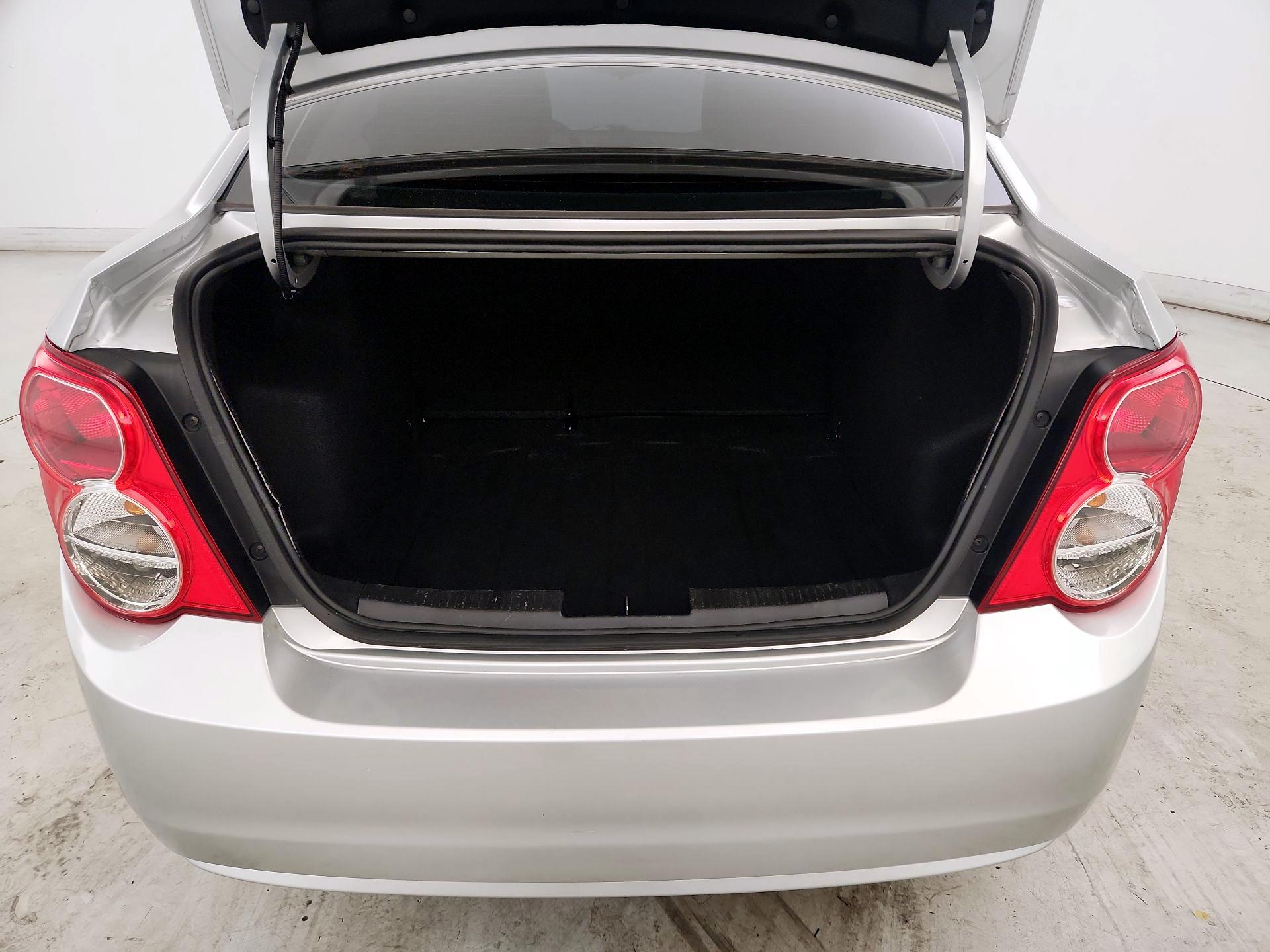 Thumbnail: 2016 Chevrolet Sonic - 19