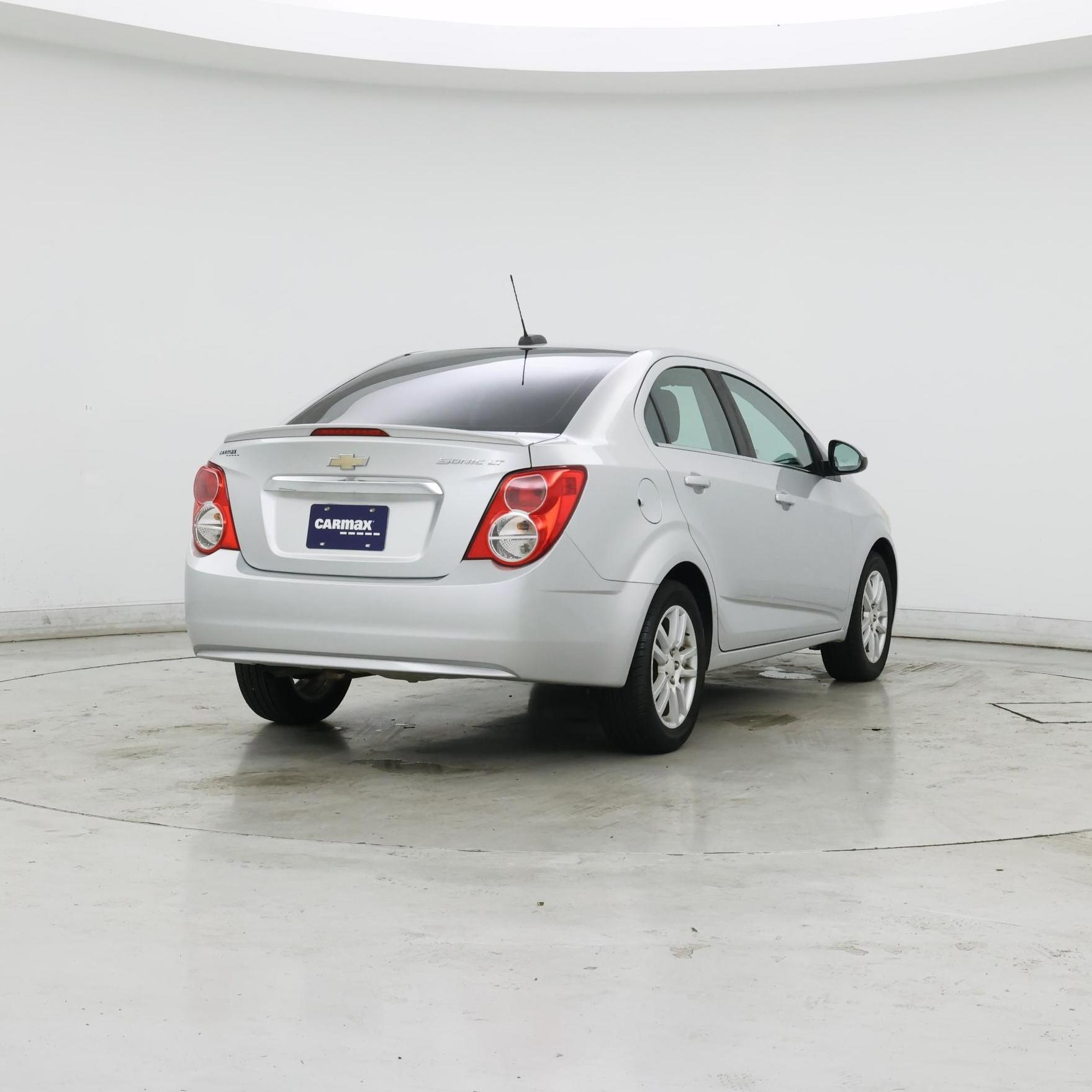 Thumbnail: 2016 Chevrolet Sonic - 8