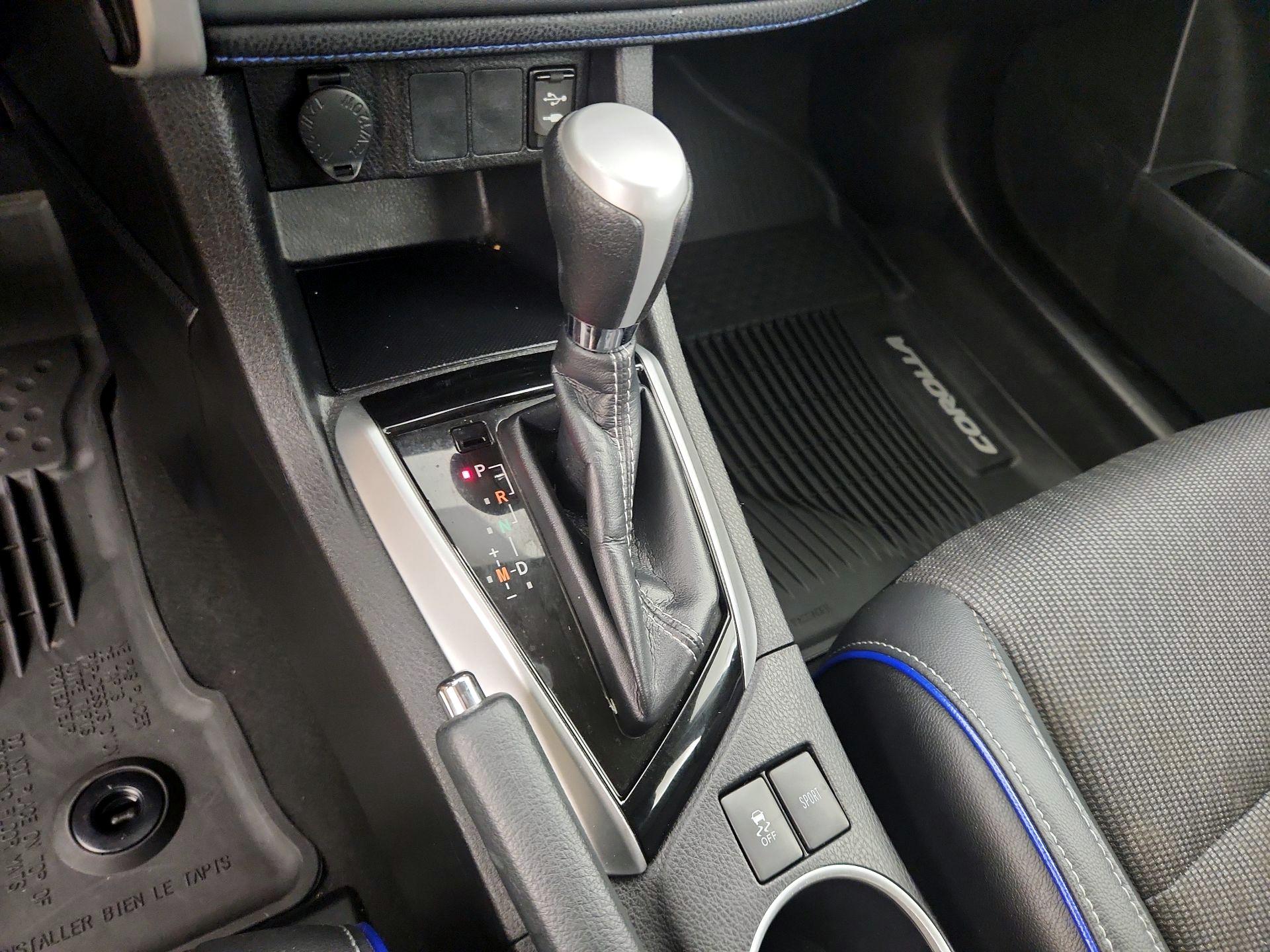 Thumbnail: 2019 Toyota Corolla - 17