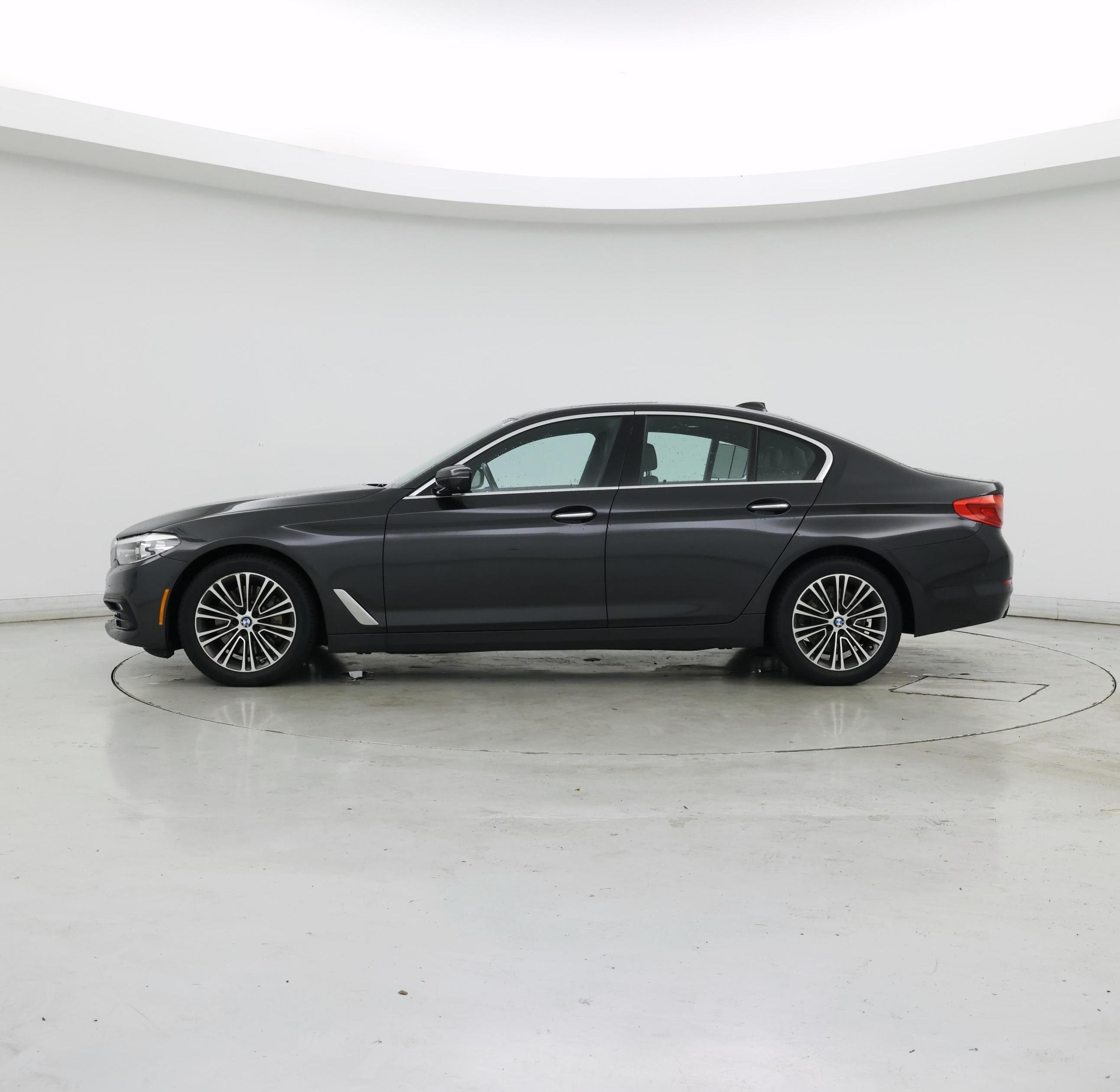 Thumbnail: 2017 BMW 5 Series - 3