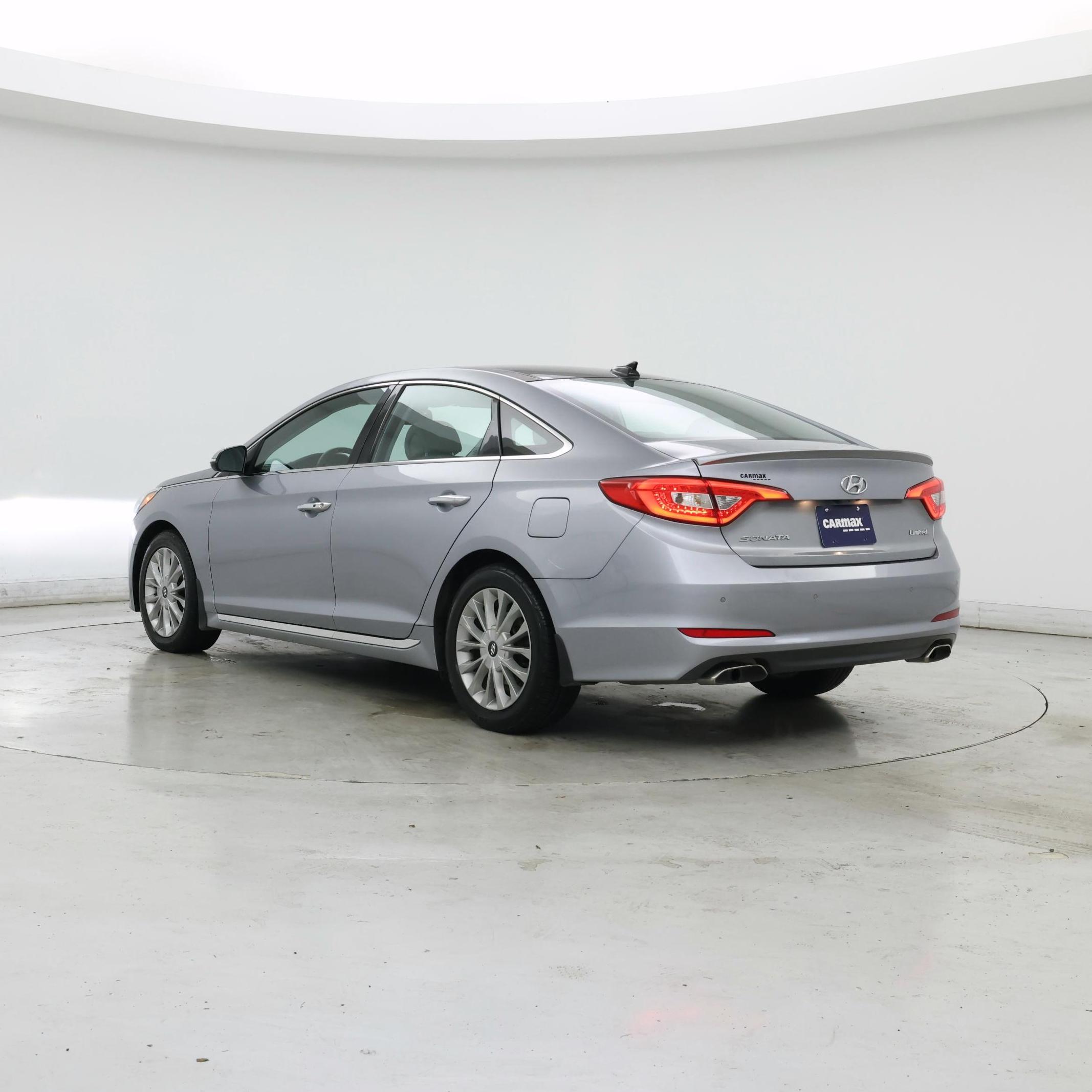 Thumbnail: 2015 Hyundai Sonata - 2