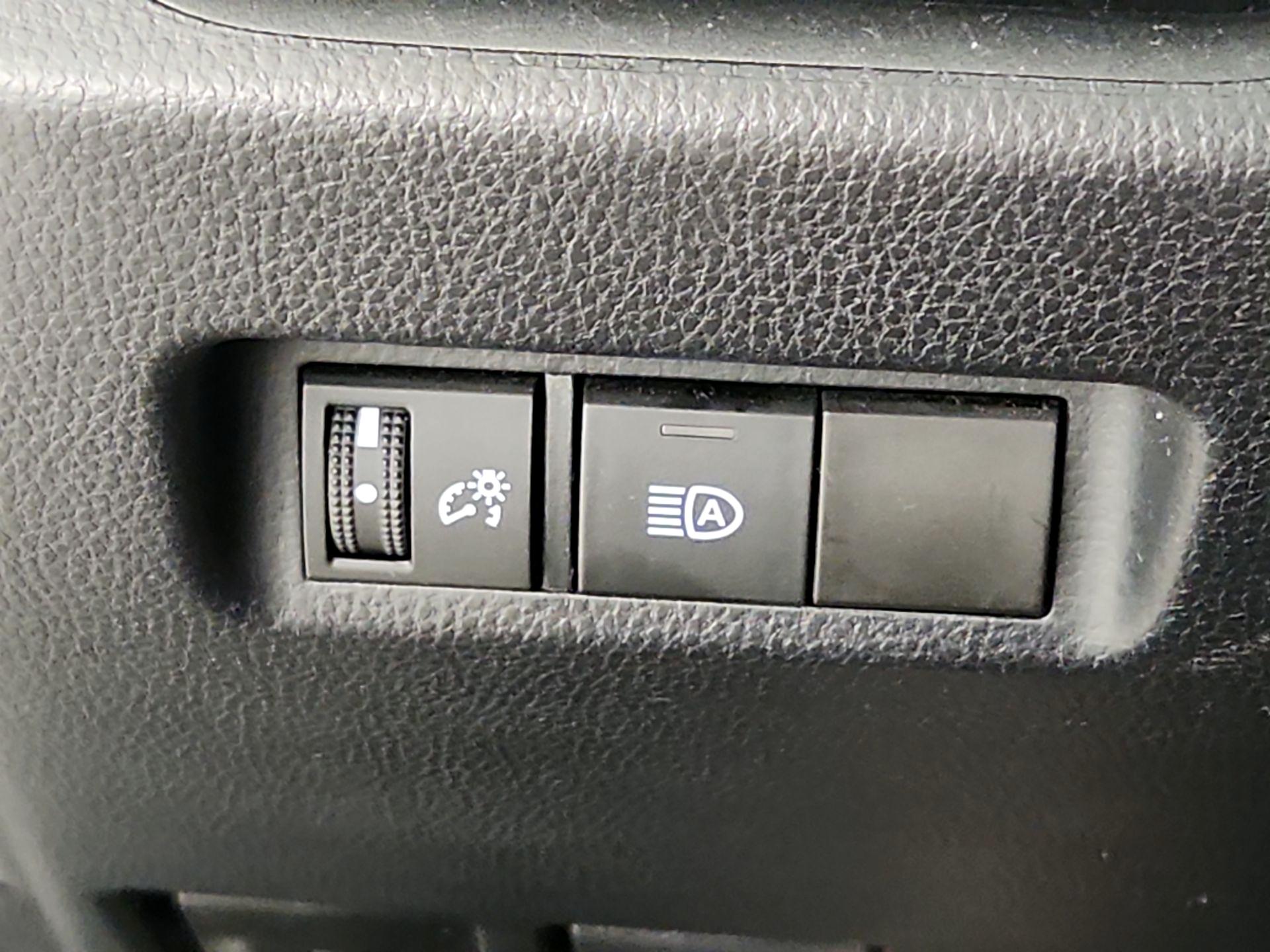 Thumbnail: 2020 Toyota RAV4 - 13