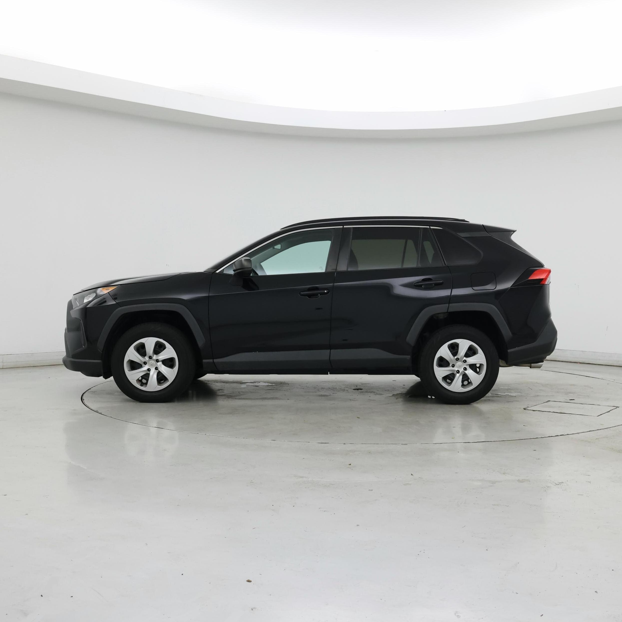 Thumbnail: 2020 Toyota RAV4 - 3