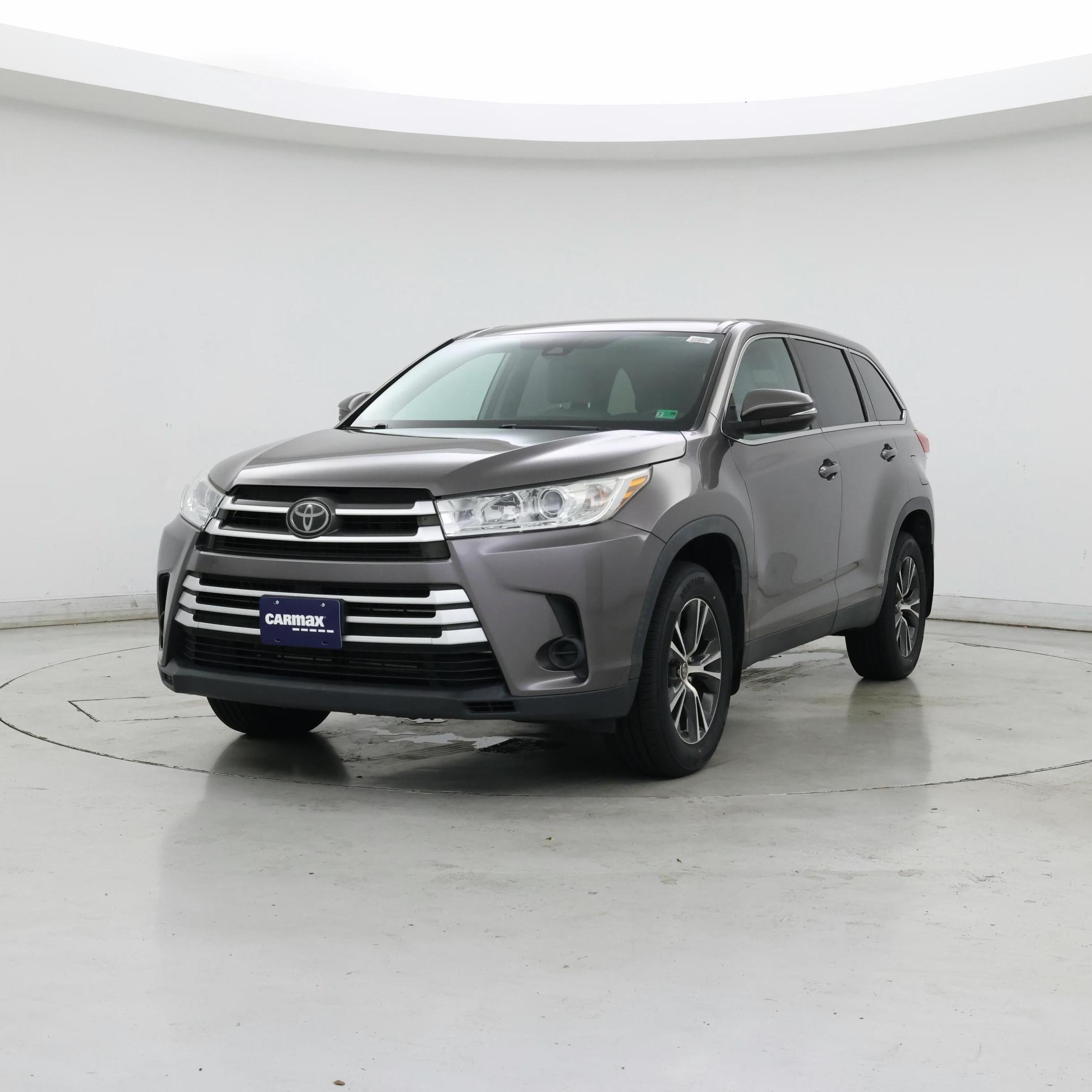 Thumbnail: 2019 Toyota Highlander - 4
