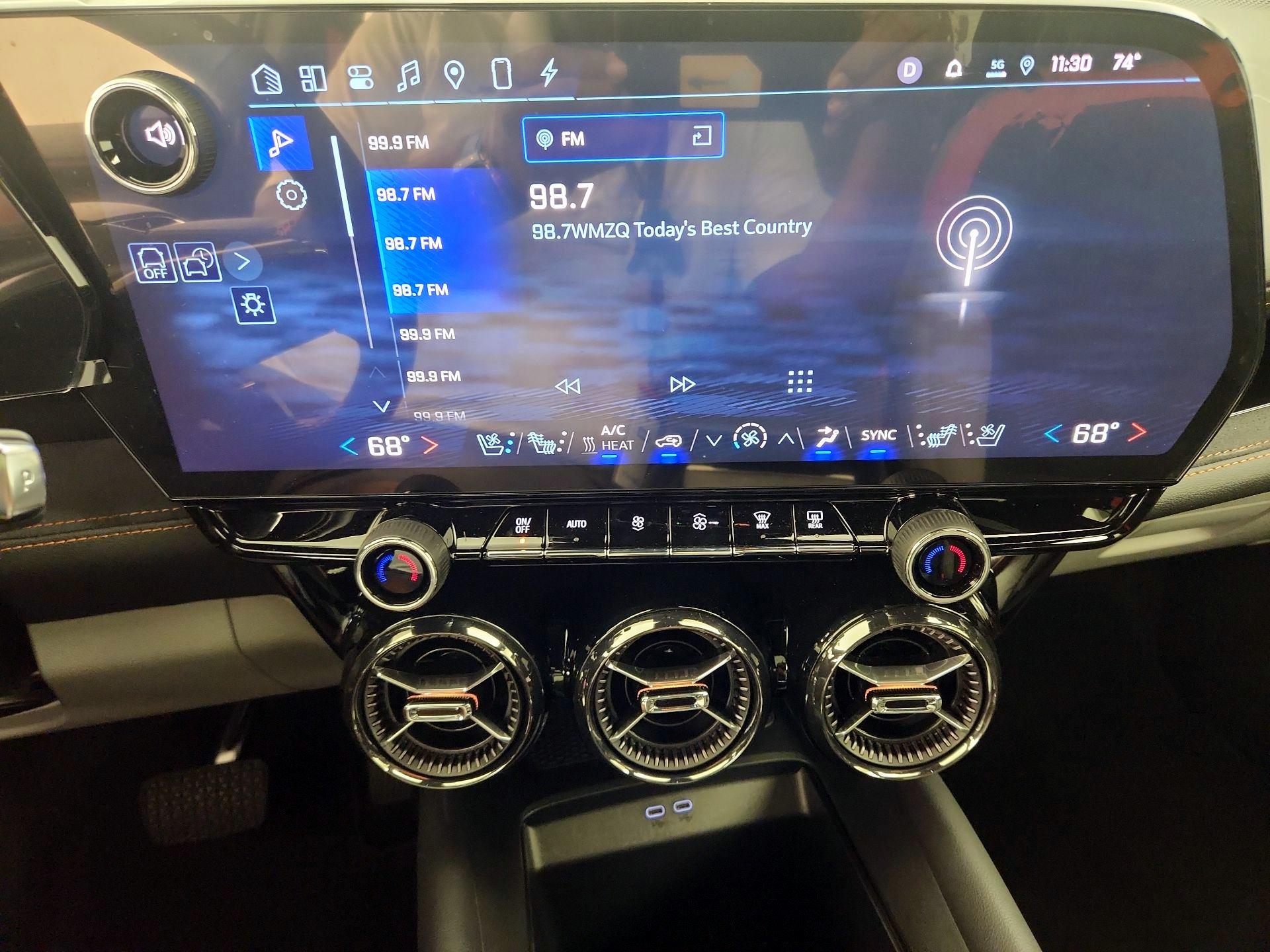 Thumbnail: 2025 Chevrolet Blazer EV - 16